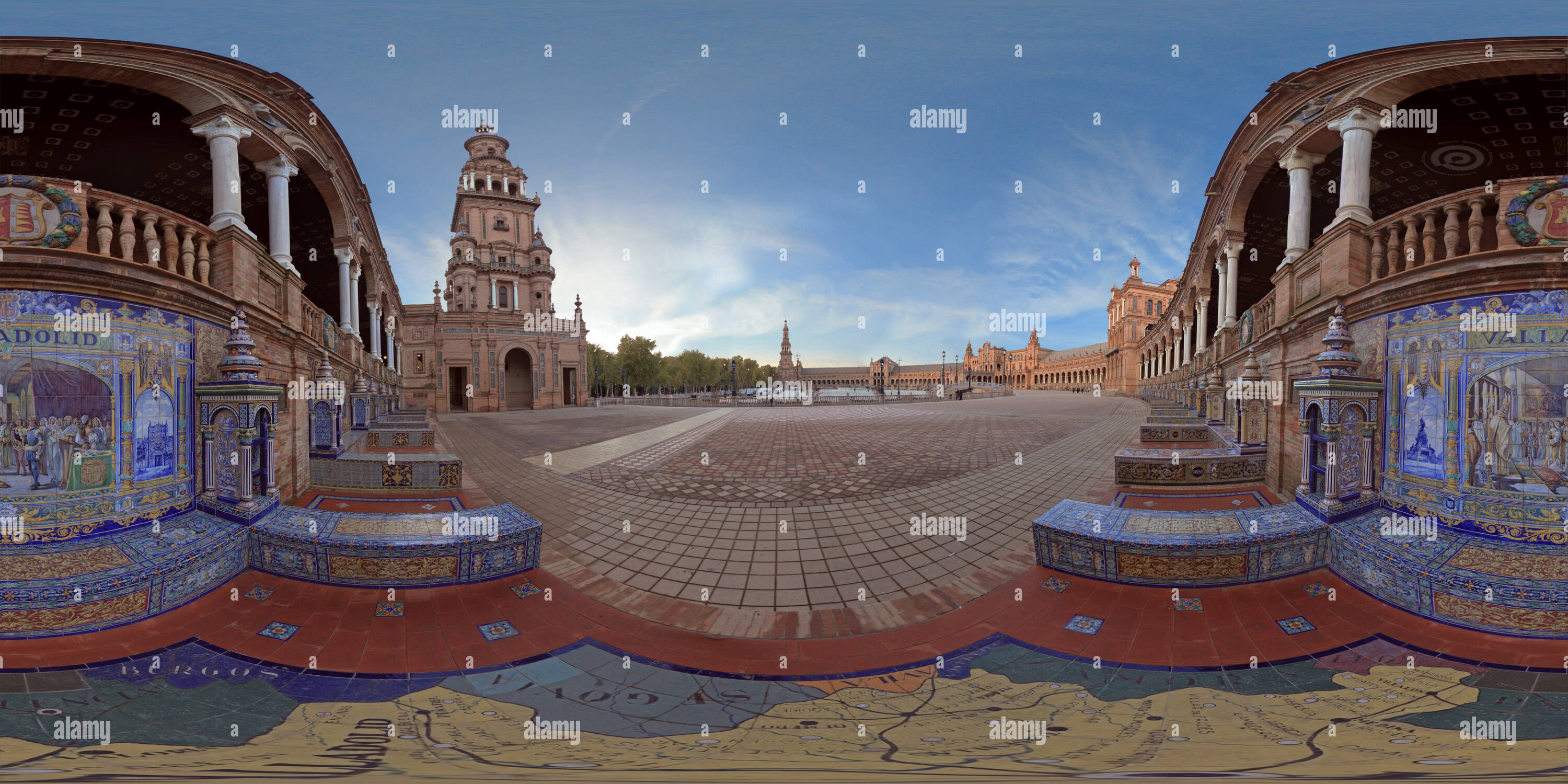 Visualizzazione panoramica a 360 gradi di Vlladolid voglia in Plaza de España Siviglia, Spagna