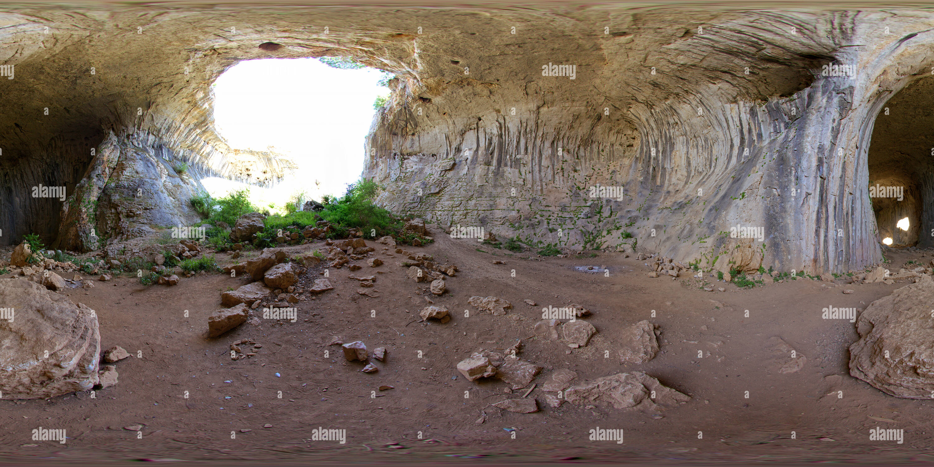 Visualizzazione panoramica a 360 gradi di Grotta Prohodna