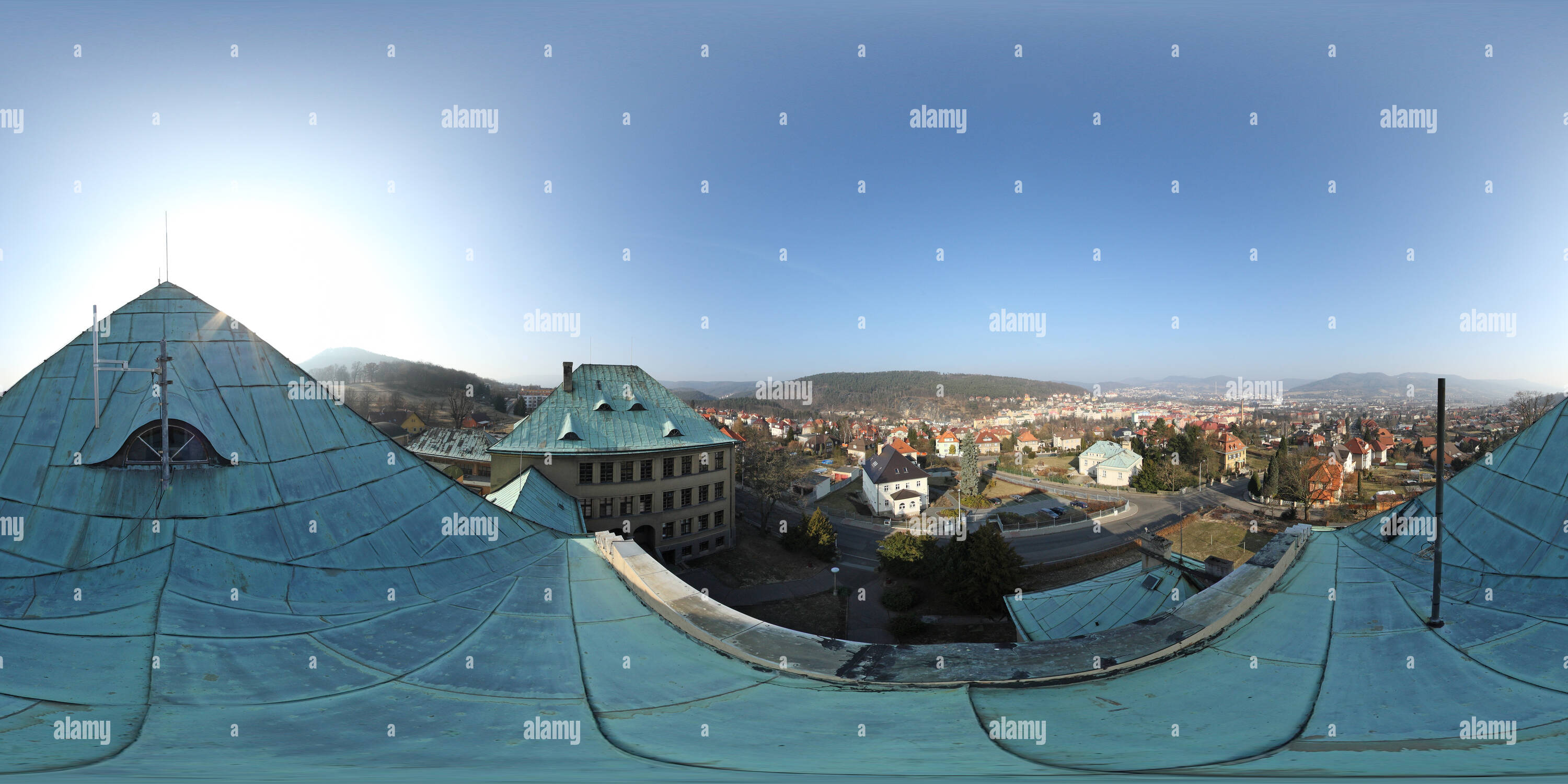 Visualizzazione panoramica a 360 gradi di Děčín - pohled ze střechy SPŠ strojní un dopravní