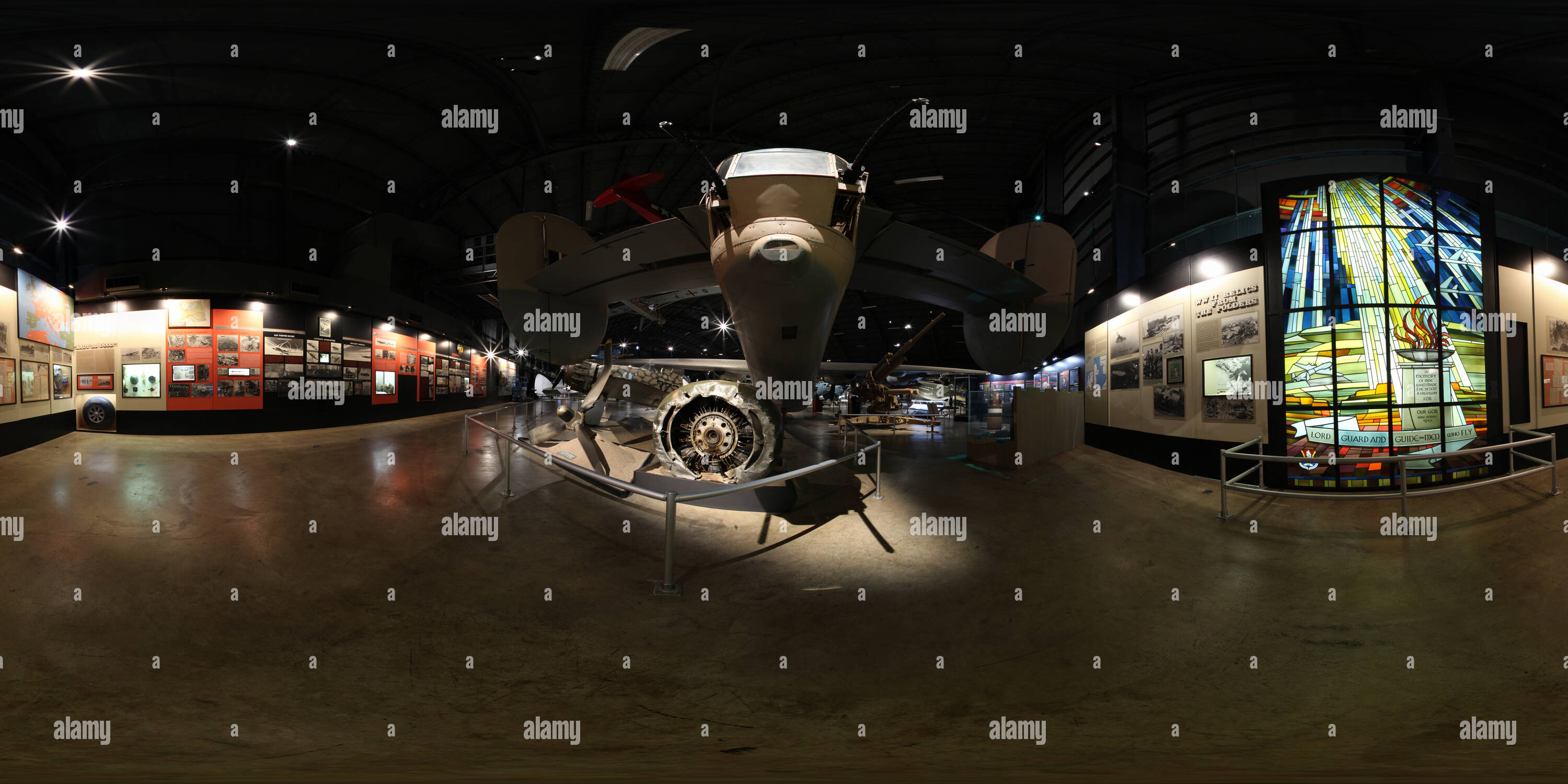 Visualizzazione panoramica a 360 gradi di Air Force Museum, B-24, pistole di coda