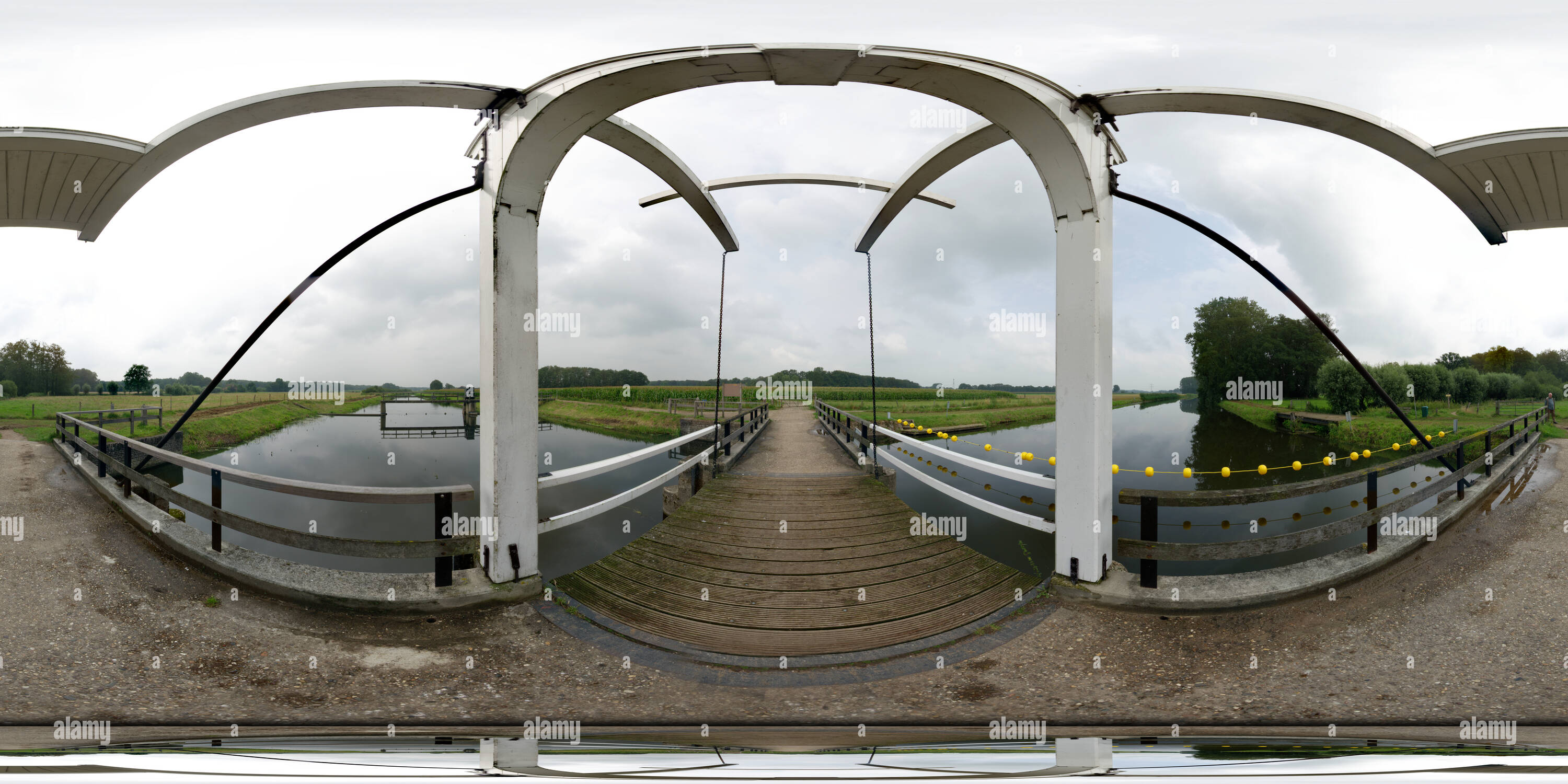 Visualizzazione panoramica a 360 gradi di Ponte sul Fiume Berkel