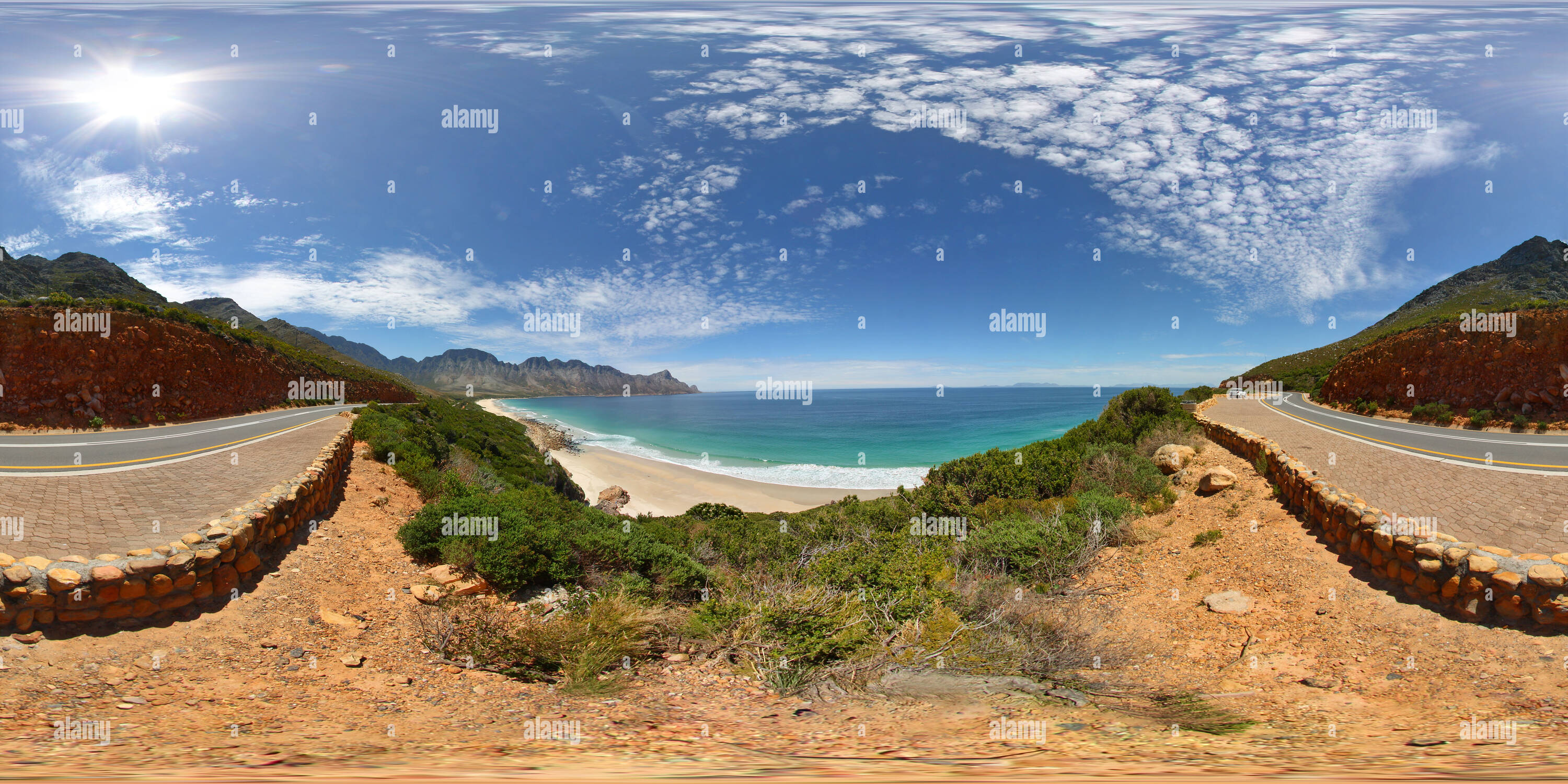 Visualizzazione panoramica a 360 gradi di Faure Marine Drive R44 - Tra Rooiels e Gordons Bay