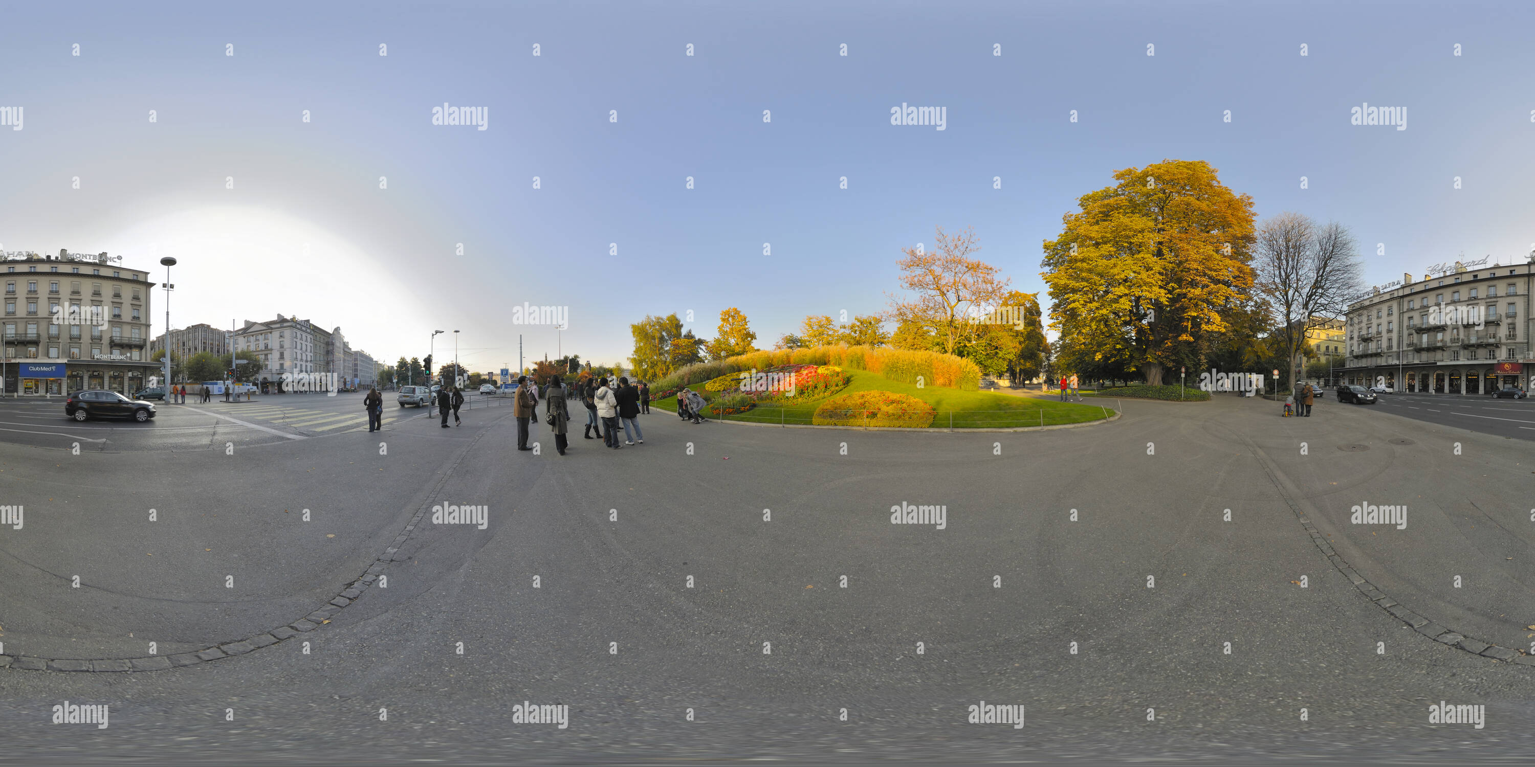 Visualizzazione panoramica a 360 gradi di Orologio di fiori su Ginevra il lago-side