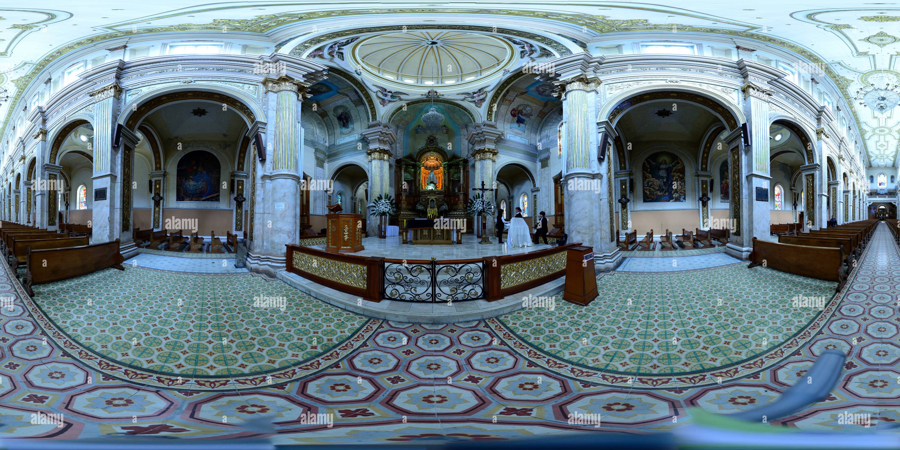 Visualizzazione panoramica a 360 gradi di Templo de la Merced Pasto