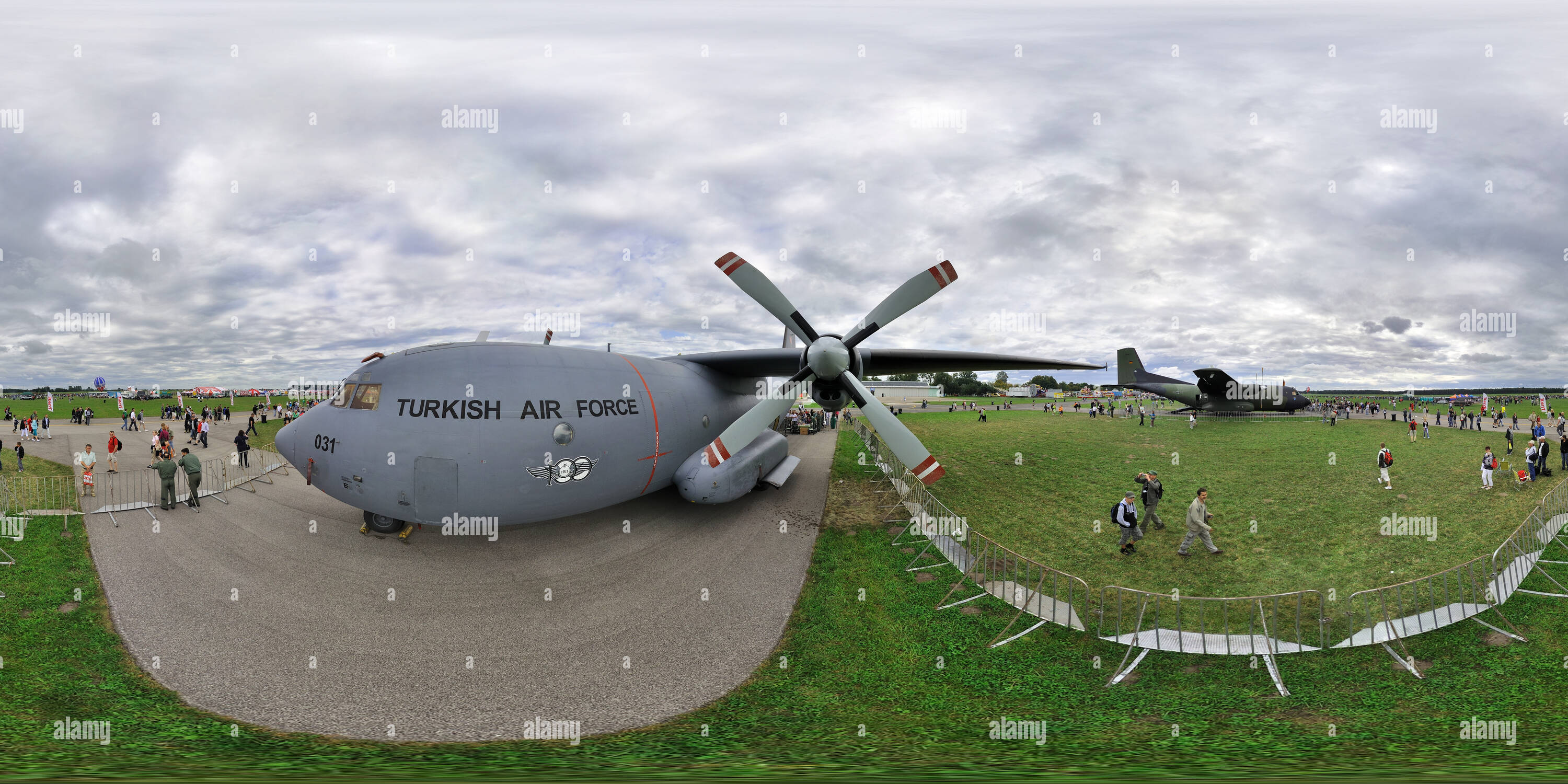 Visualizzazione panoramica a 360 gradi di Transall C-160 - Aeronautica militare turca. Radom AirShow 2011