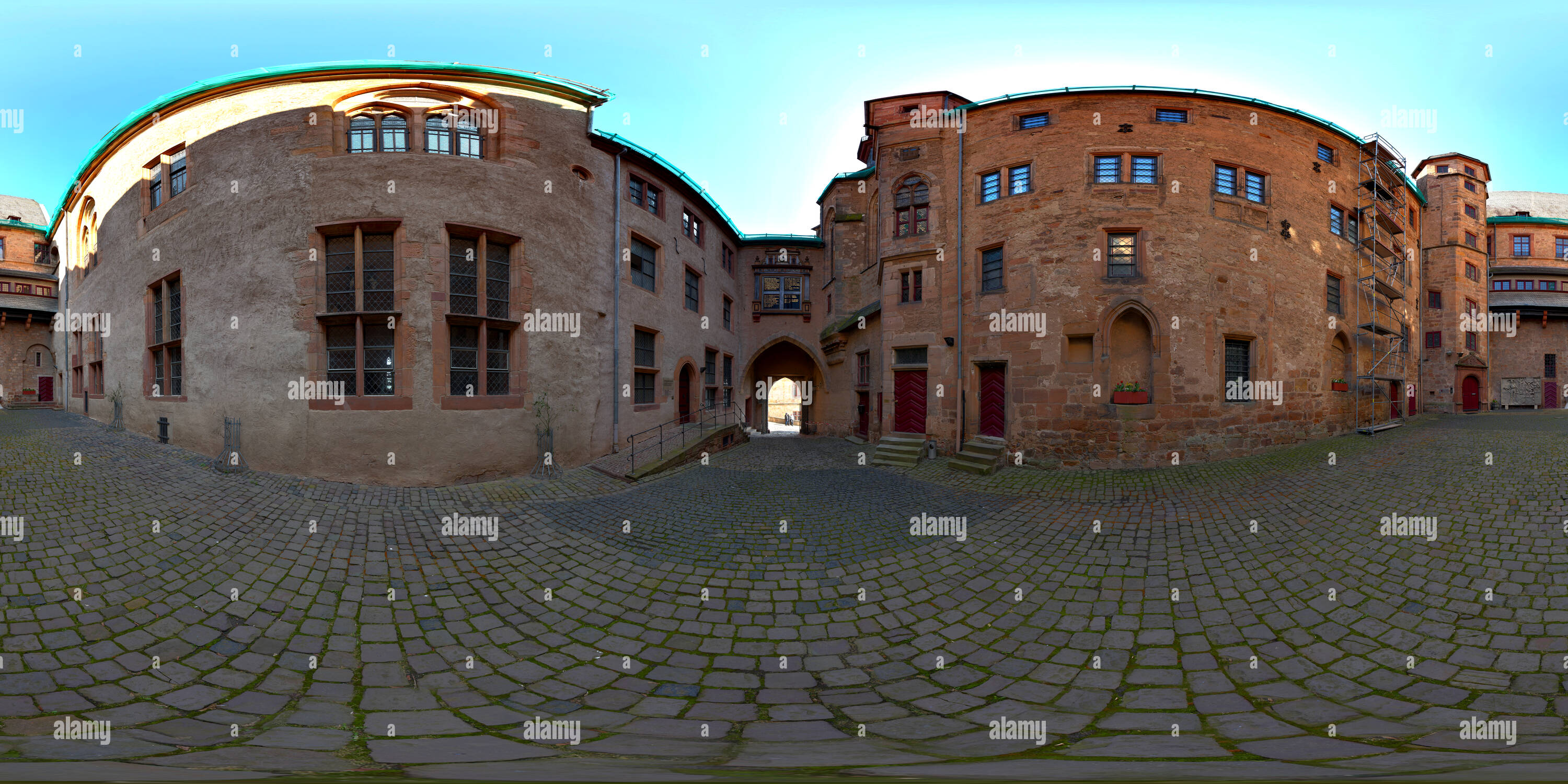 Visualizzazione panoramica a 360 gradi di -Marburg- Landgrafenschloss (Schlosshof)