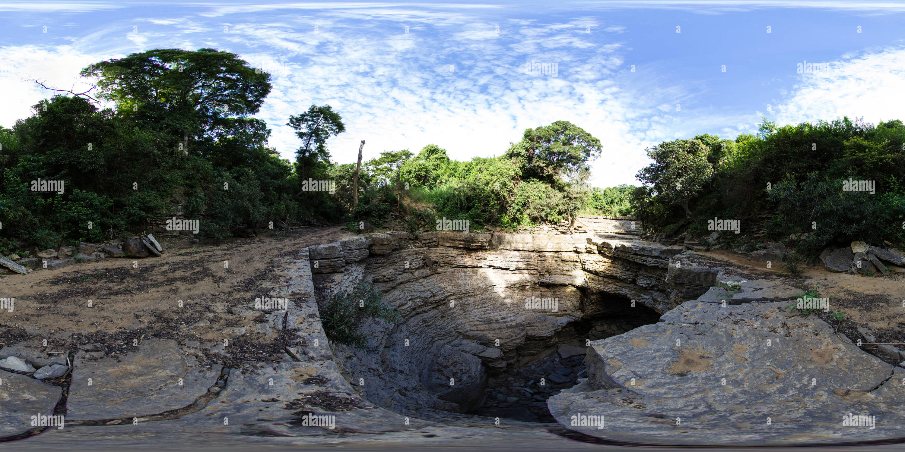 Visualizzazione panoramica a 360 gradi di Ankarana il fiume sotterraneo grotta