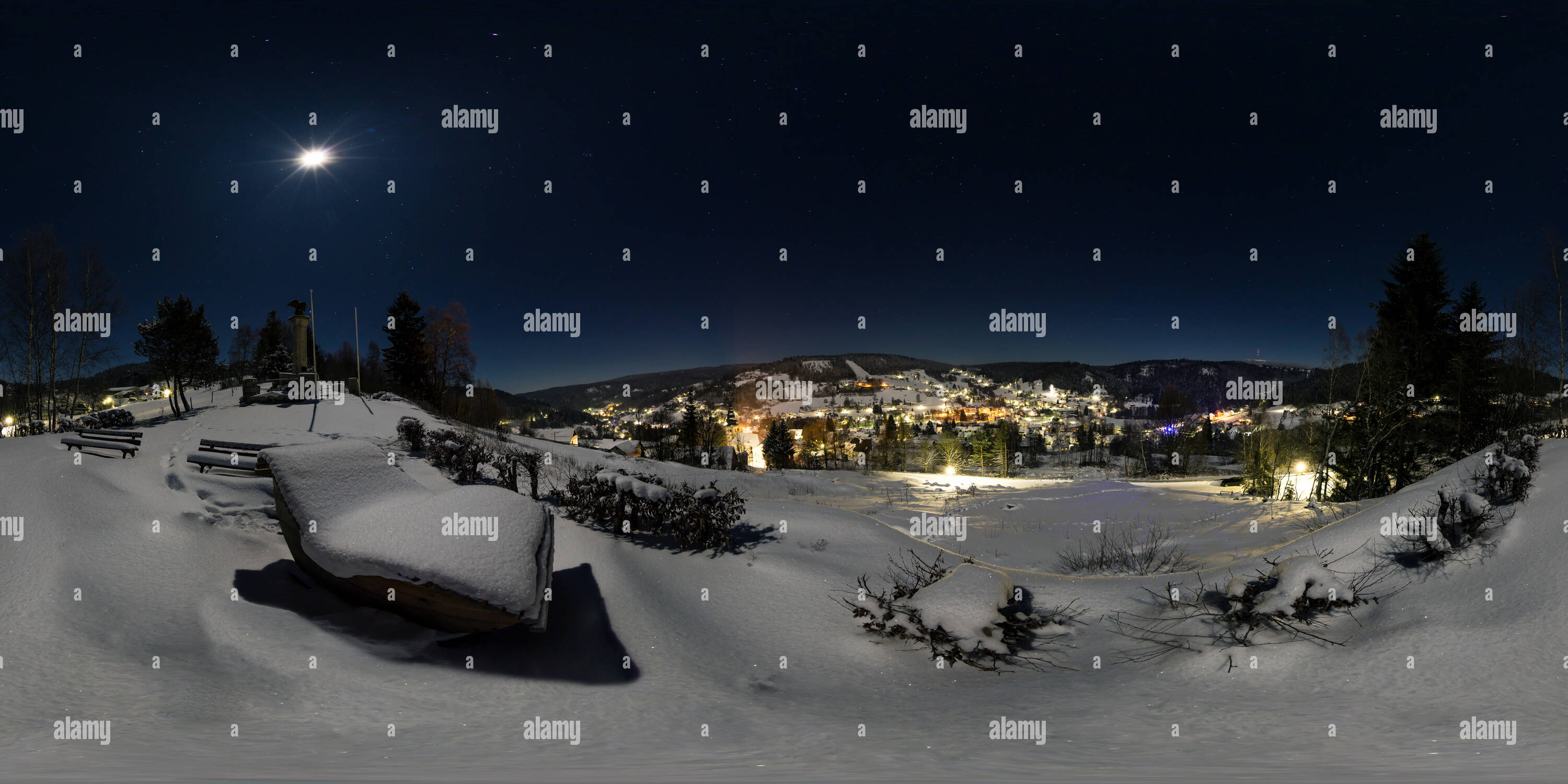 Visualizzazione panoramica a 360 gradi di Warmensteinach - Winternight