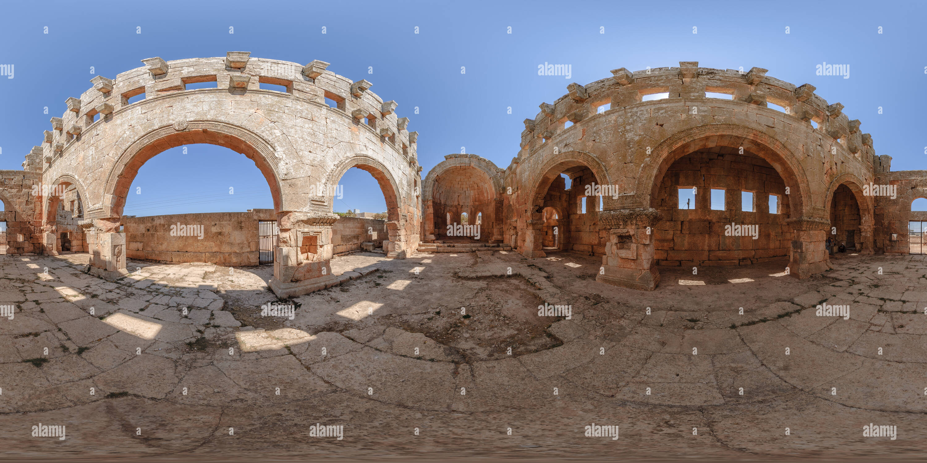 Visualizzazione panoramica a 360 gradi di La basilica a Qalb Lozère, Siria