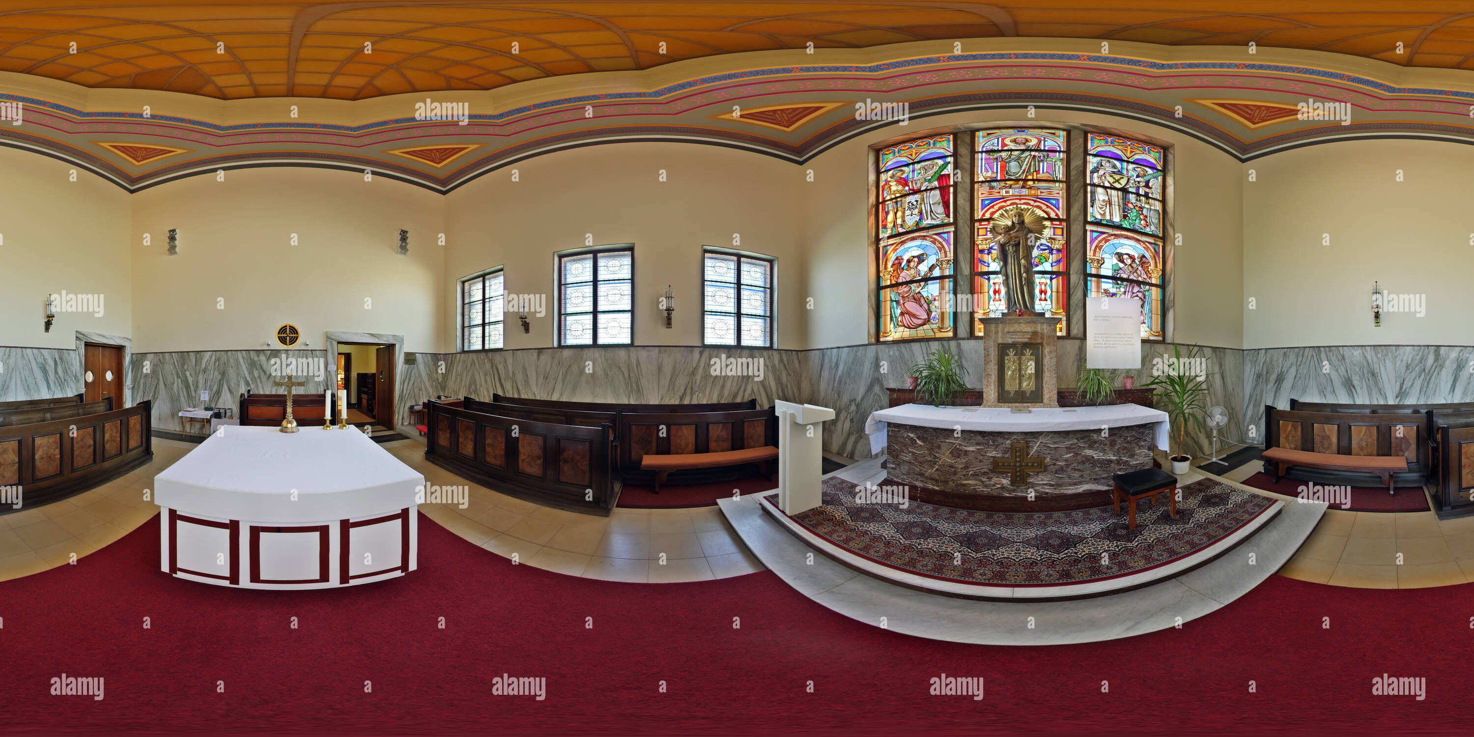 Visualizzazione panoramica a 360 gradi di Kaple Panny Marie v kostele sv. Cyrila a Metoděje v Olomouci