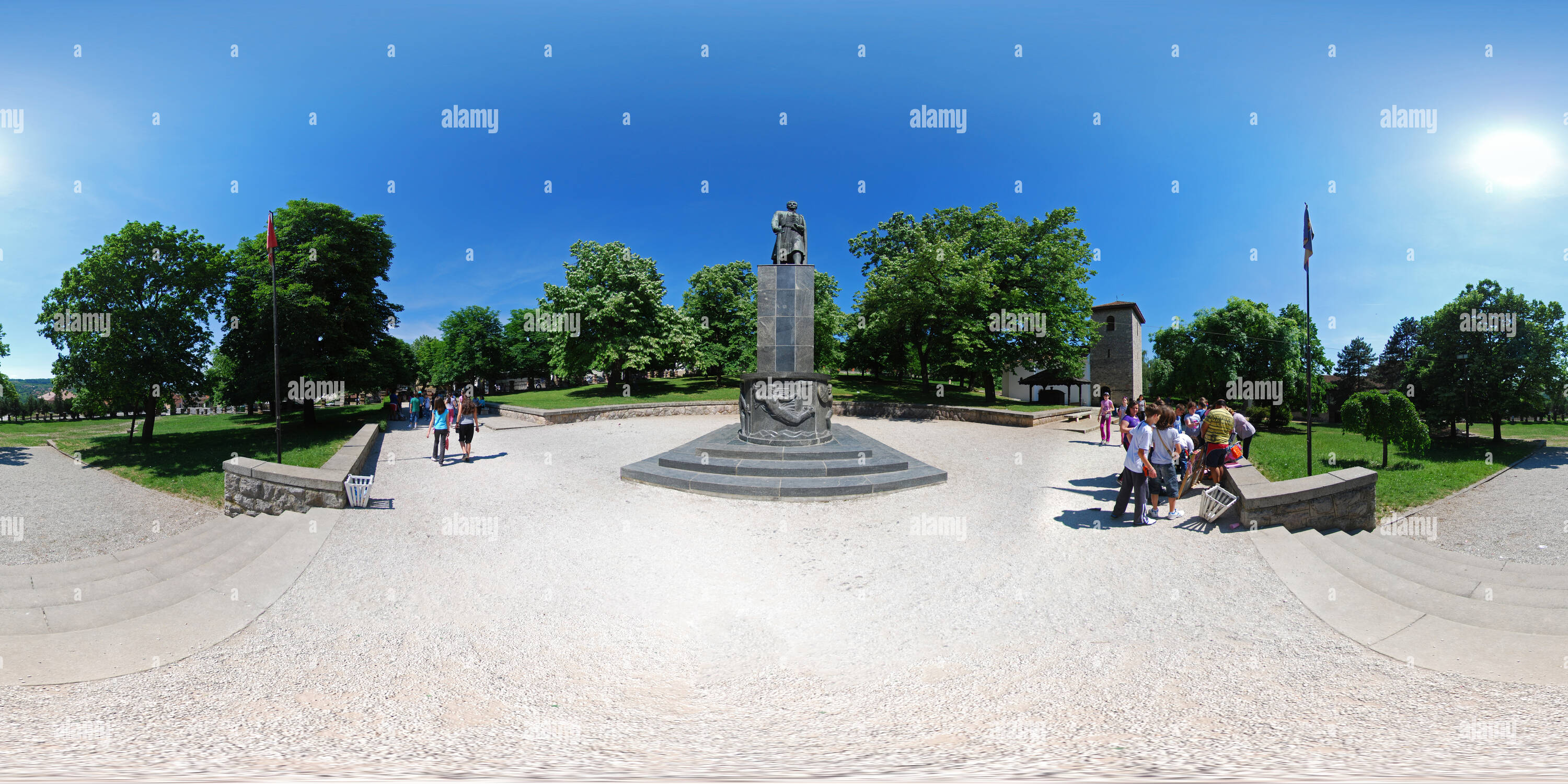 Visualizzazione panoramica a 360 gradi di Monumento Karadjordje in Topola