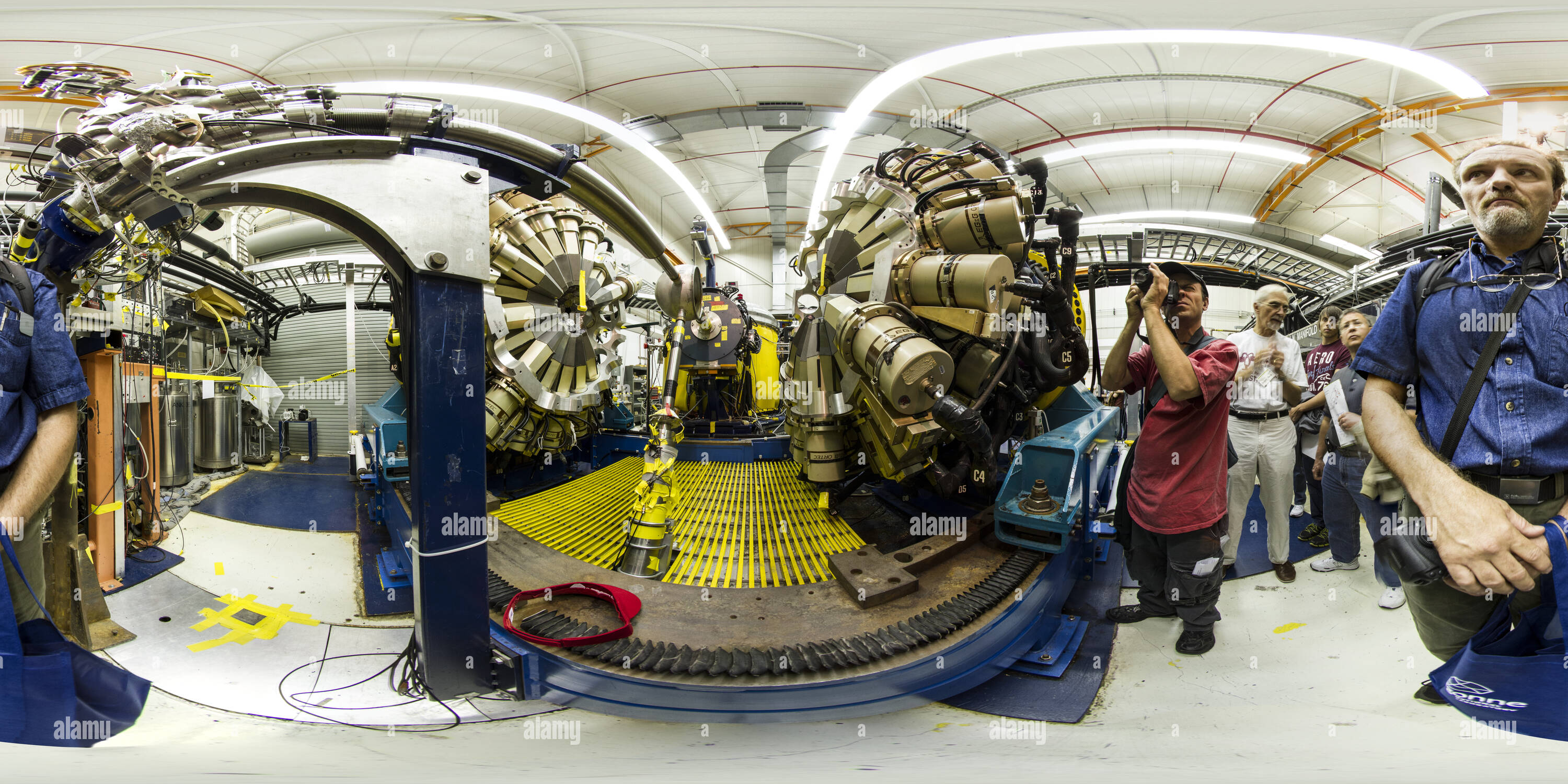 Visualizzazione panoramica a 360 gradi di Argonne Labs Gamma Ray complesso rivelatore