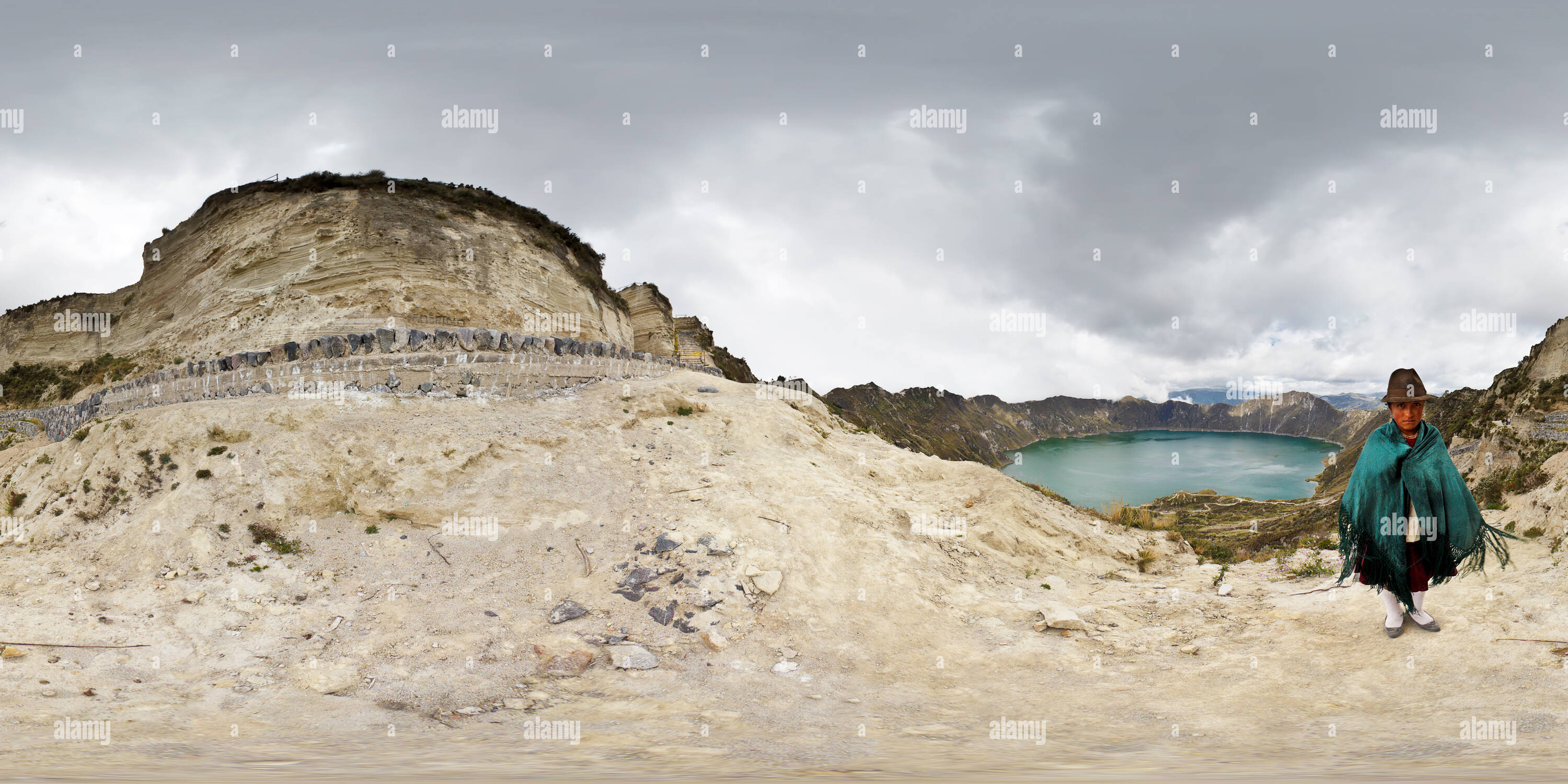 Visualizzazione panoramica a 360 gradi di Laguna di Quilotoa