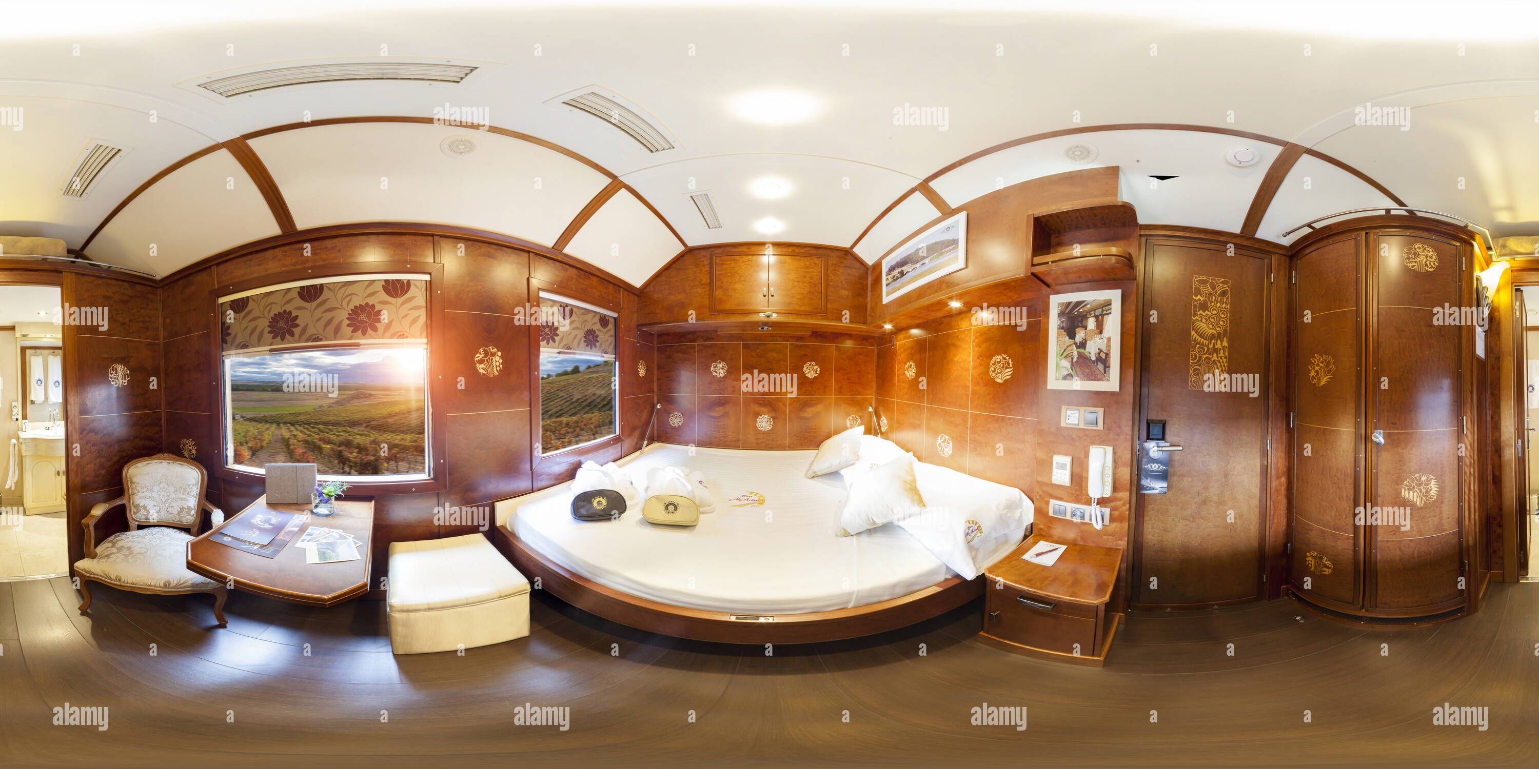 Visualizzazione panoramica a 360 gradi di Al Andalus cabina treno lusso. Andalusia Spagna