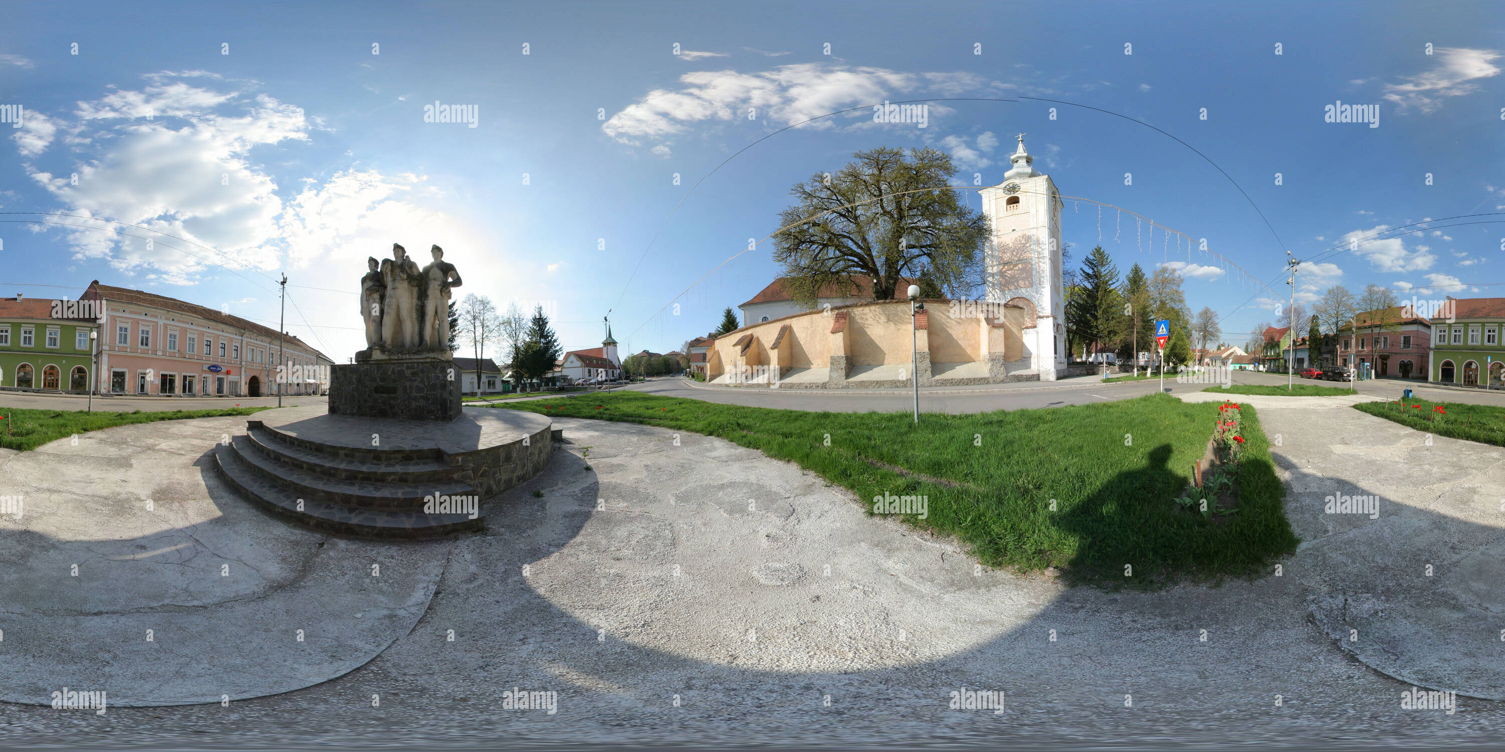 Visualizzazione panoramica a 360 gradi di Barot dal centro città