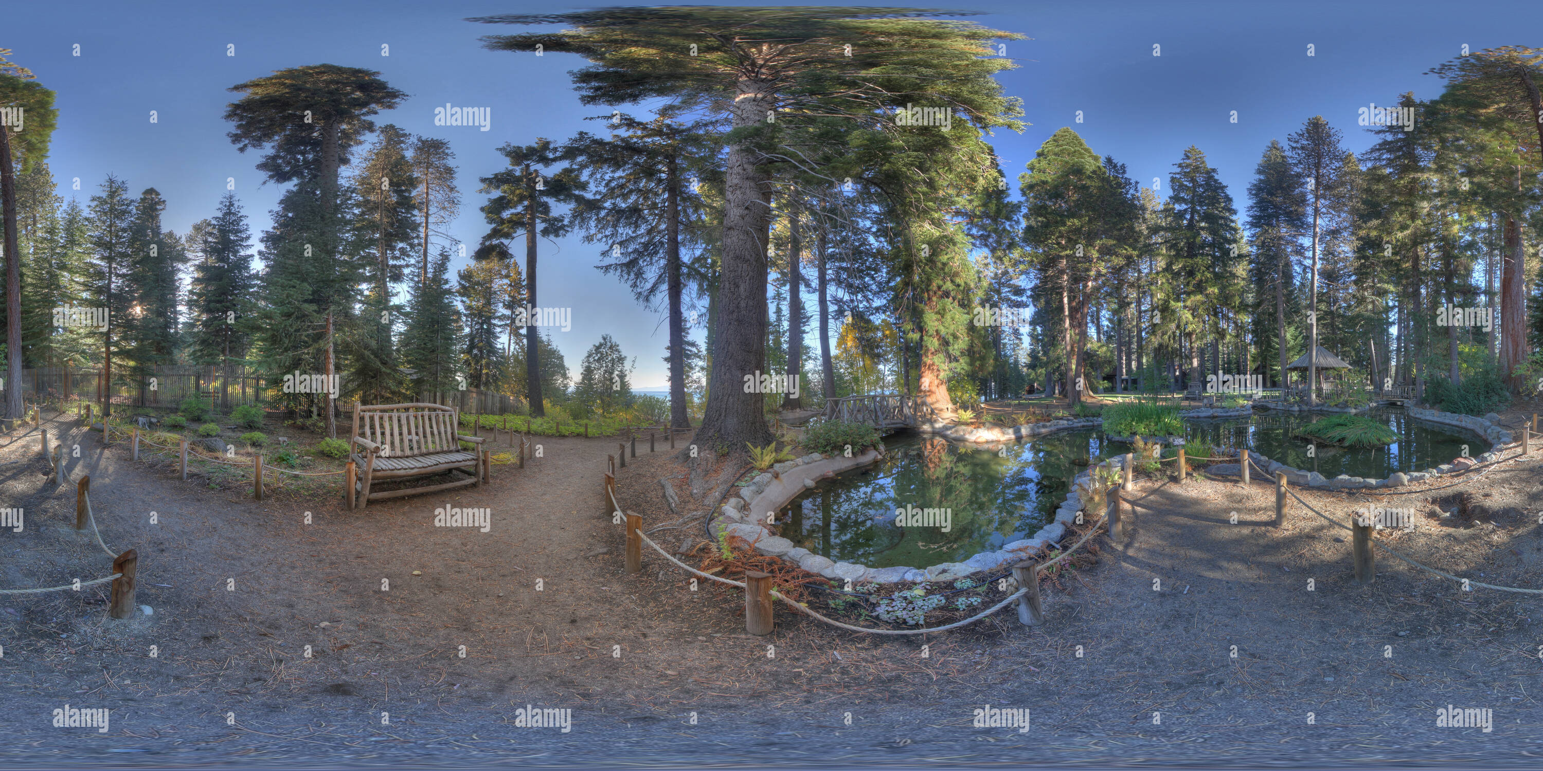 Visualizzazione panoramica a 360 gradi di Papa Estate sul Lago Tahoe