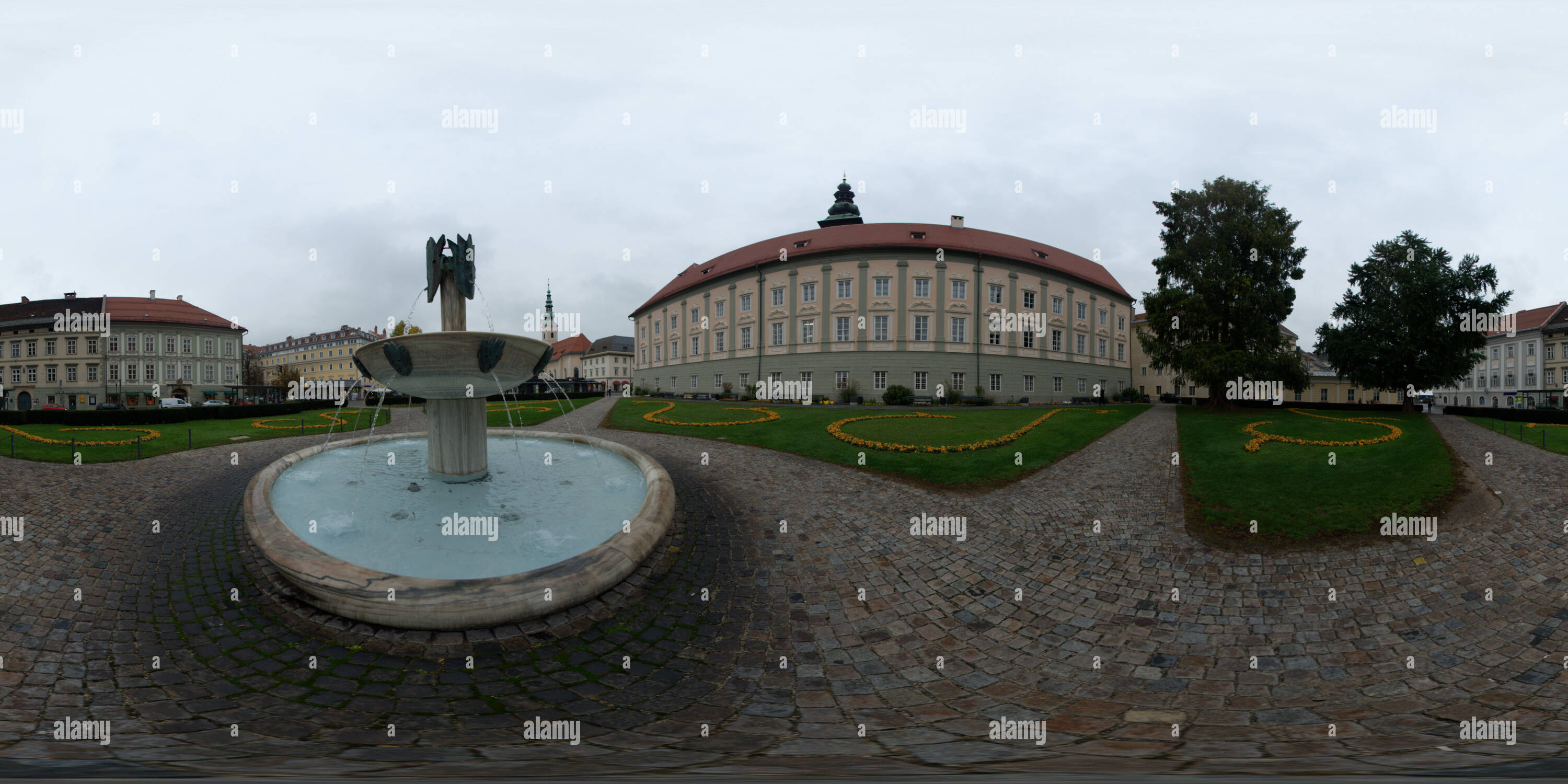 Visualizzazione panoramica a 360 gradi di Klagenfurt Kiki-Kogelnik-Platz