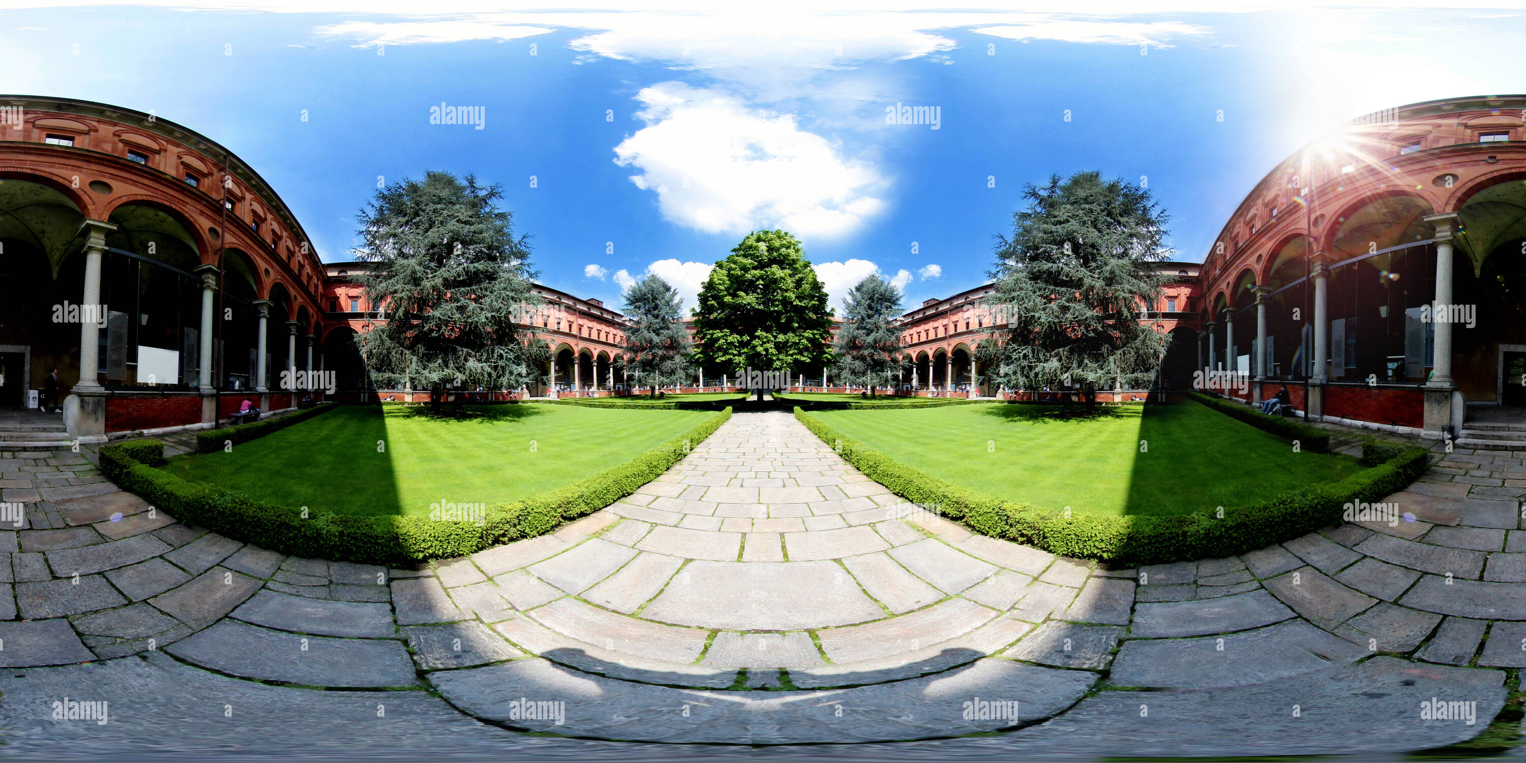 Visualizzazione panoramica a 360 gradi di Università Cattolica del Sacro Cuore © Cattura