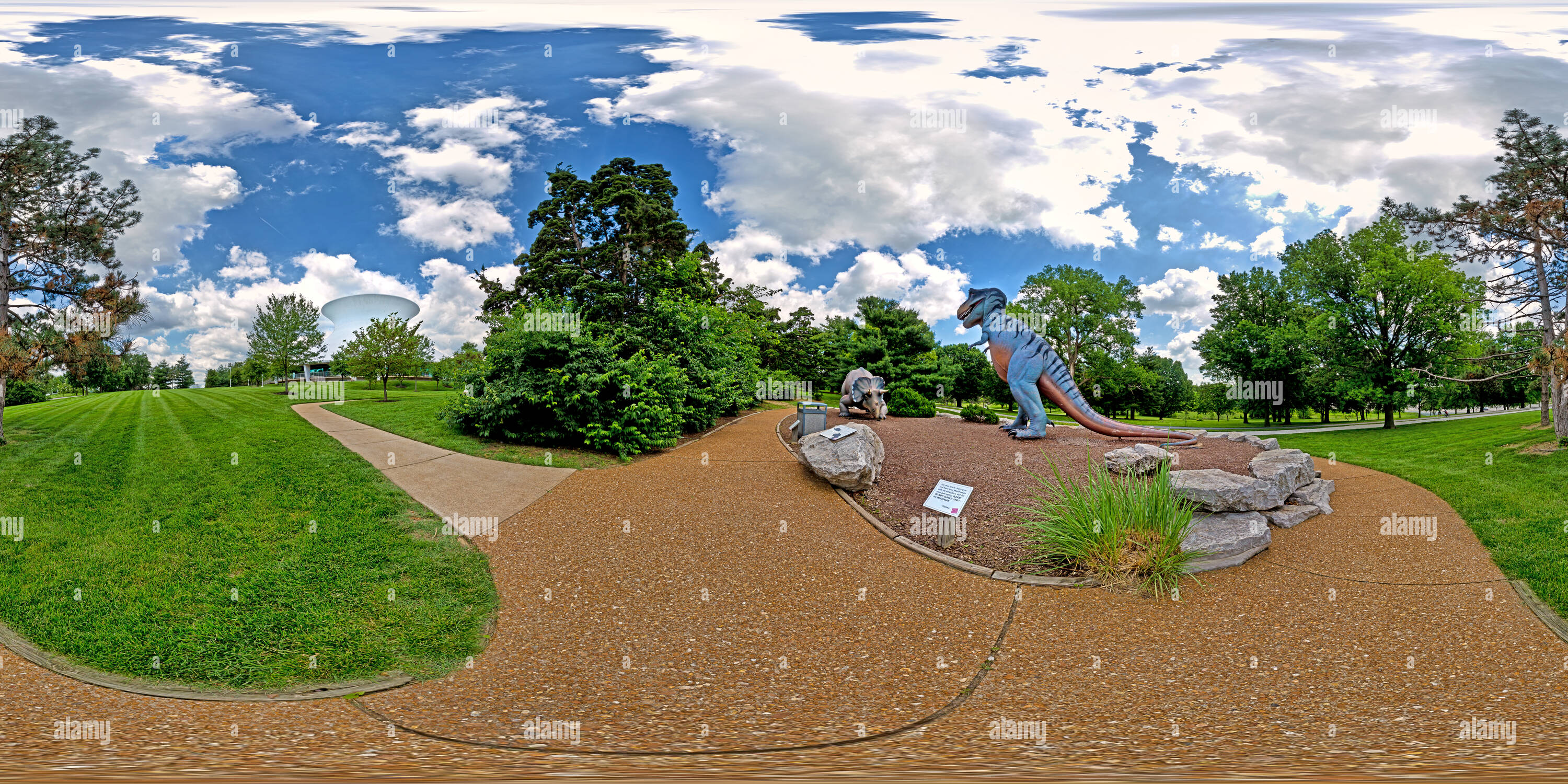 Visualizzazione panoramica a 360 gradi di Louis Science Center