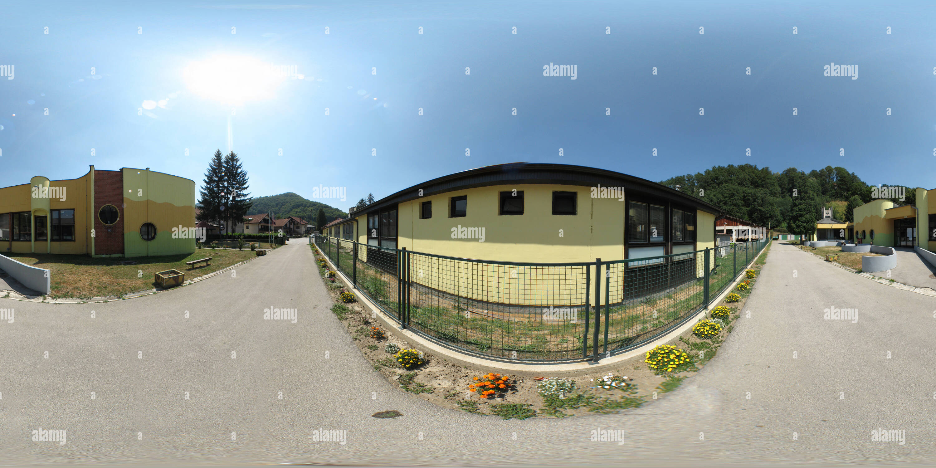 Visualizzazione panoramica a 360 gradi di Ivanjica - Kindergarten accanto alla scuola