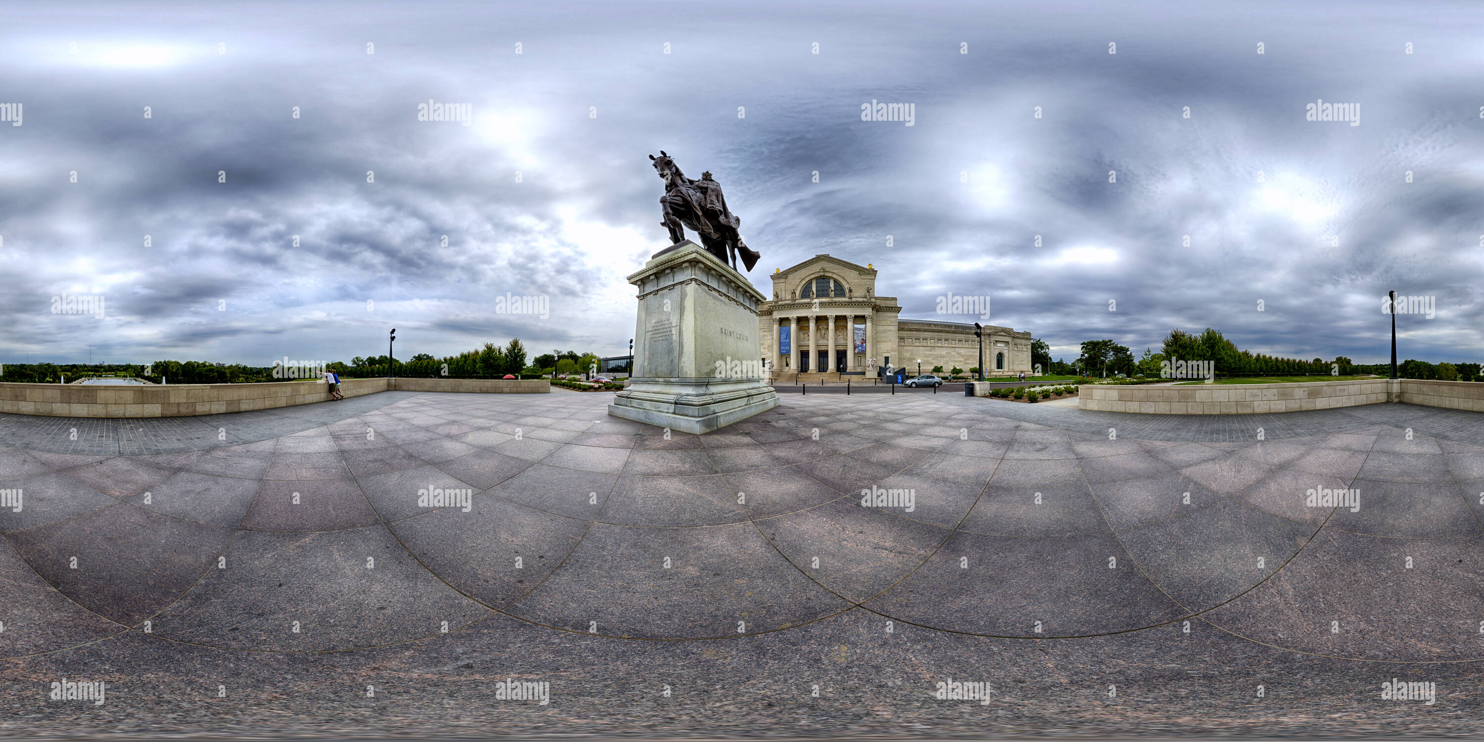 Visualizzazione panoramica a 360 gradi di San Luigi IX, scultura e Art Museum, St. Louis, Missouri