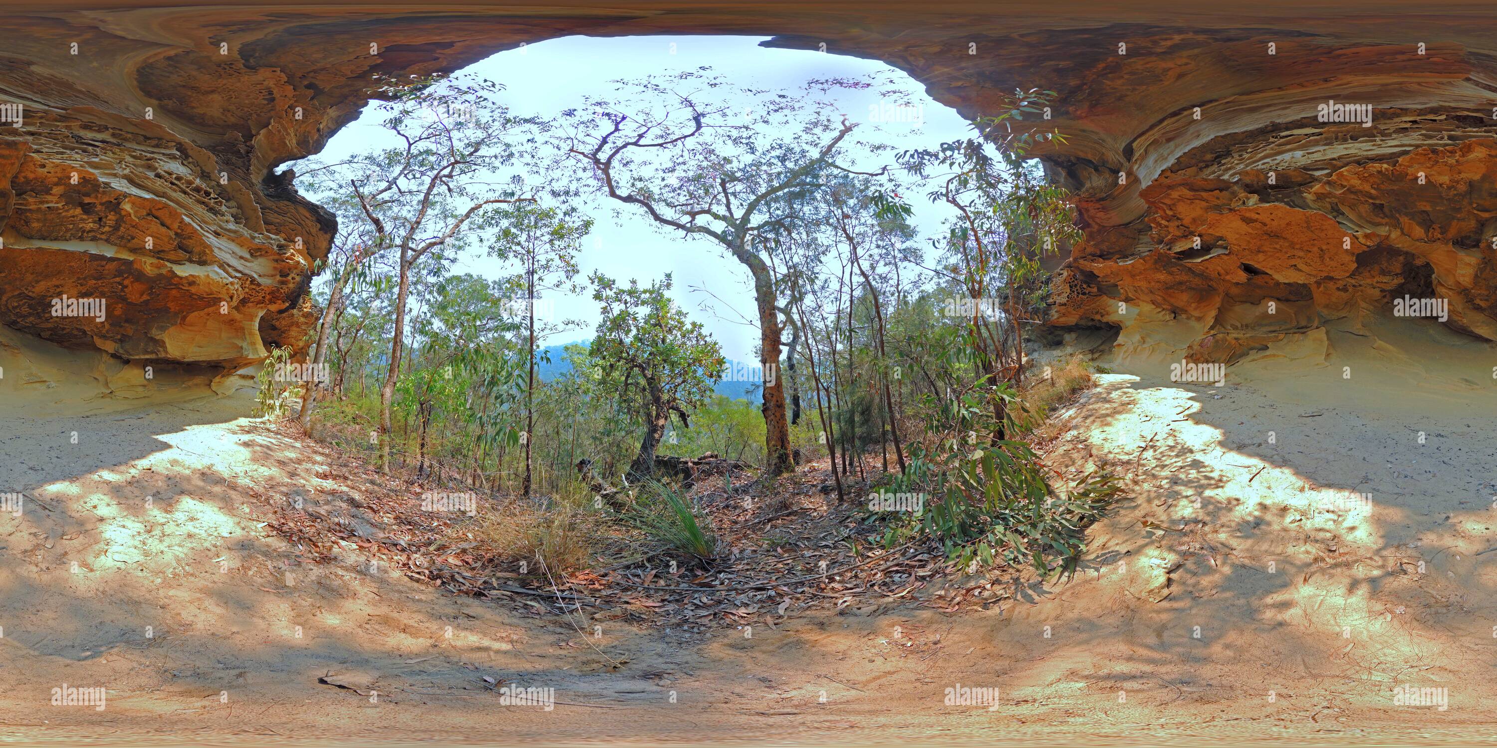 Visualizzazione panoramica a 360 gradi di Warrimoo montagne blu in Australia la grotta di sabbia