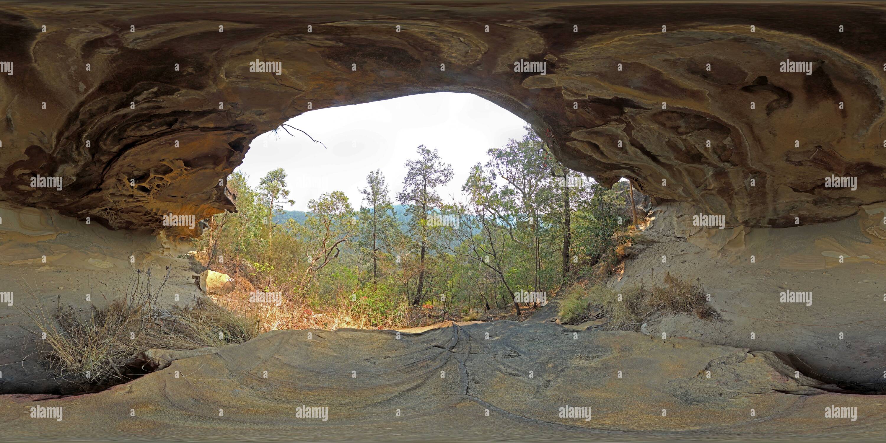 Visualizzazione panoramica a 360 gradi di Grotta di sabbia, Bush, Montagne Blu