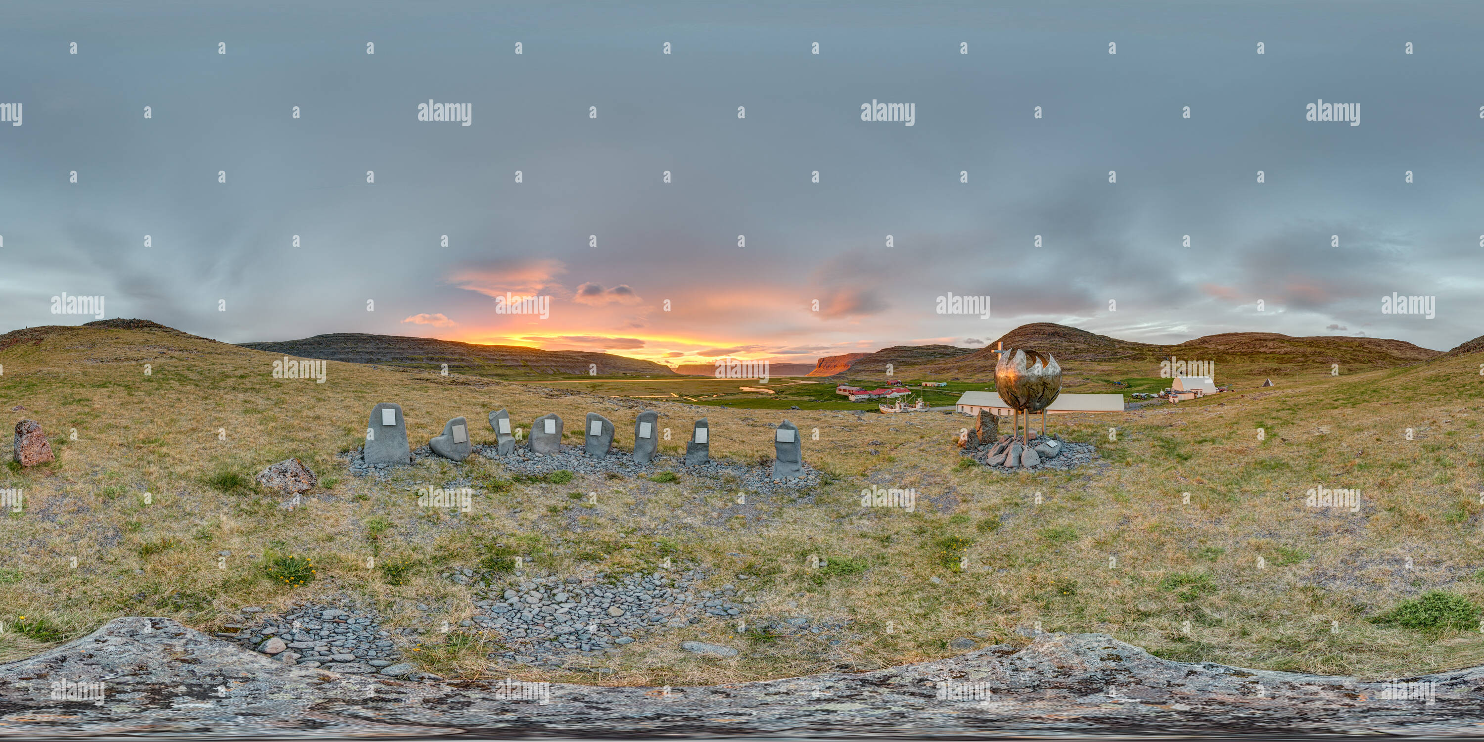 Visualizzazione panoramica a 360 gradi di Memoriale per i pescherecci da traino e i loro equipaggi, Hnjótur Museum, Örlygshöfn, Barðastrandarsýsla, Vestfirðir