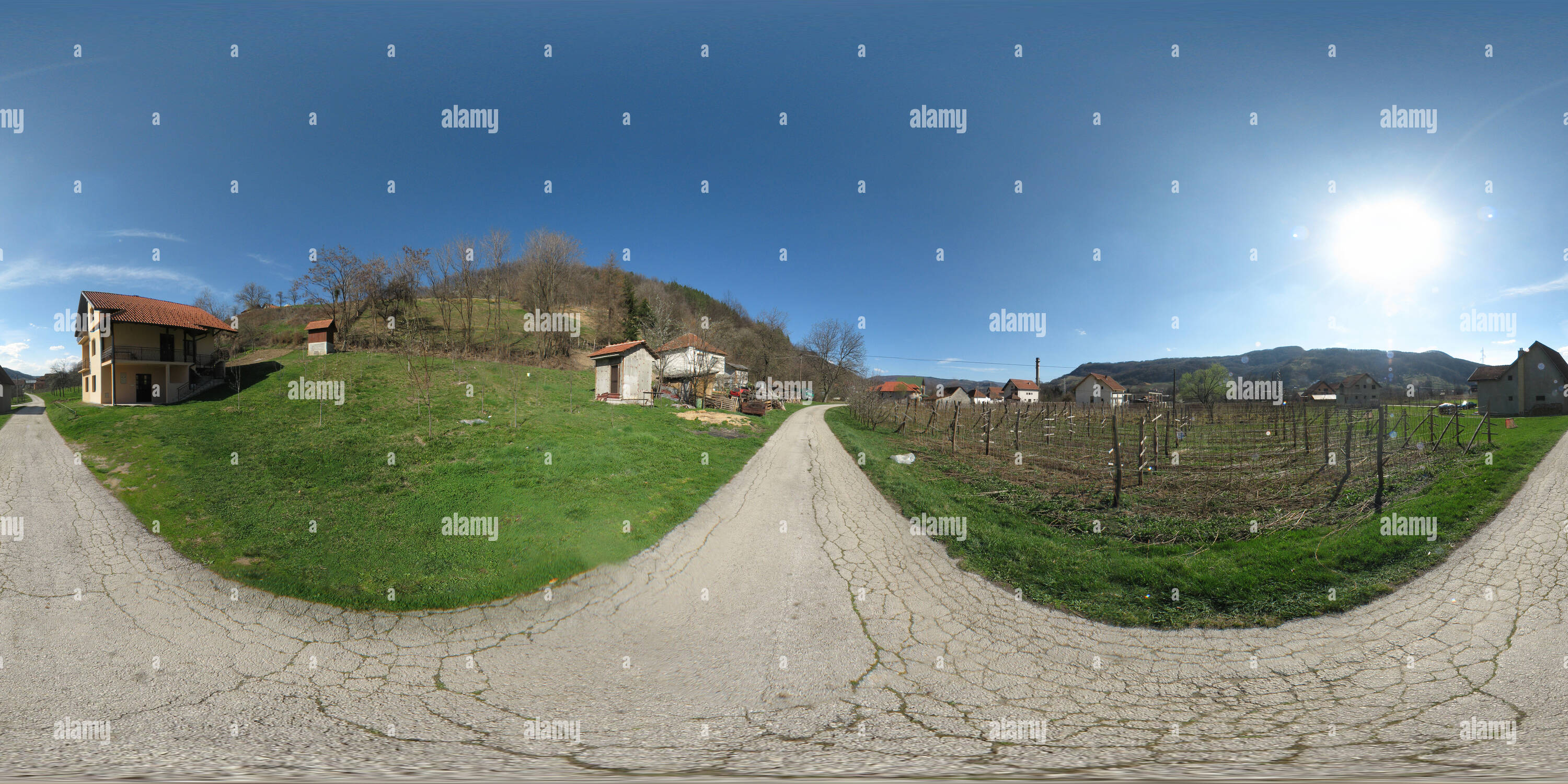 Visualizzazione panoramica a 360 gradi di Ivanjica - Lane in Sume