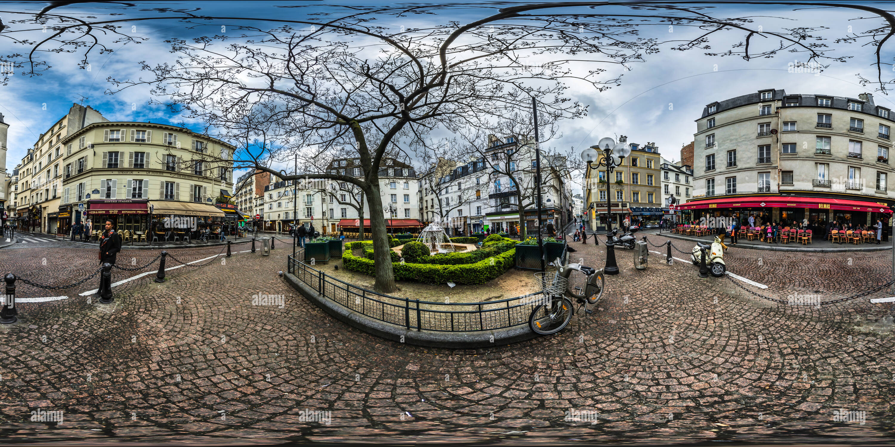 Visualizzazione panoramica a 360 gradi di Place de la Contrescarpe