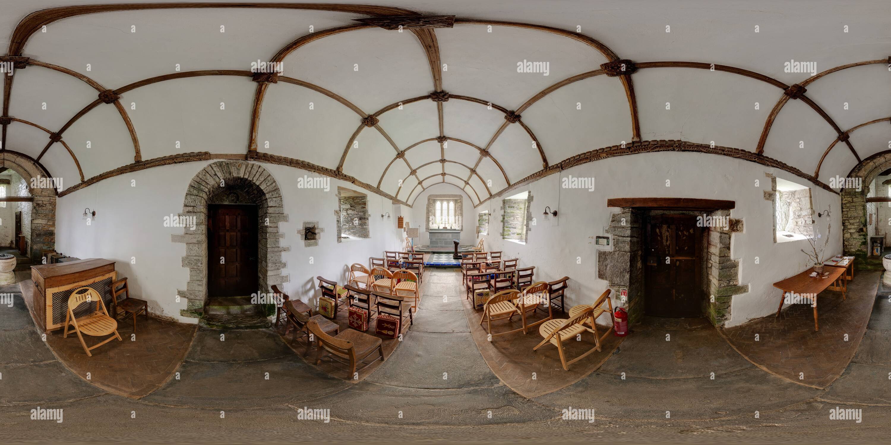 Visualizzazione panoramica a 360 gradi di St Winwaloe Chiesa, Tremaine