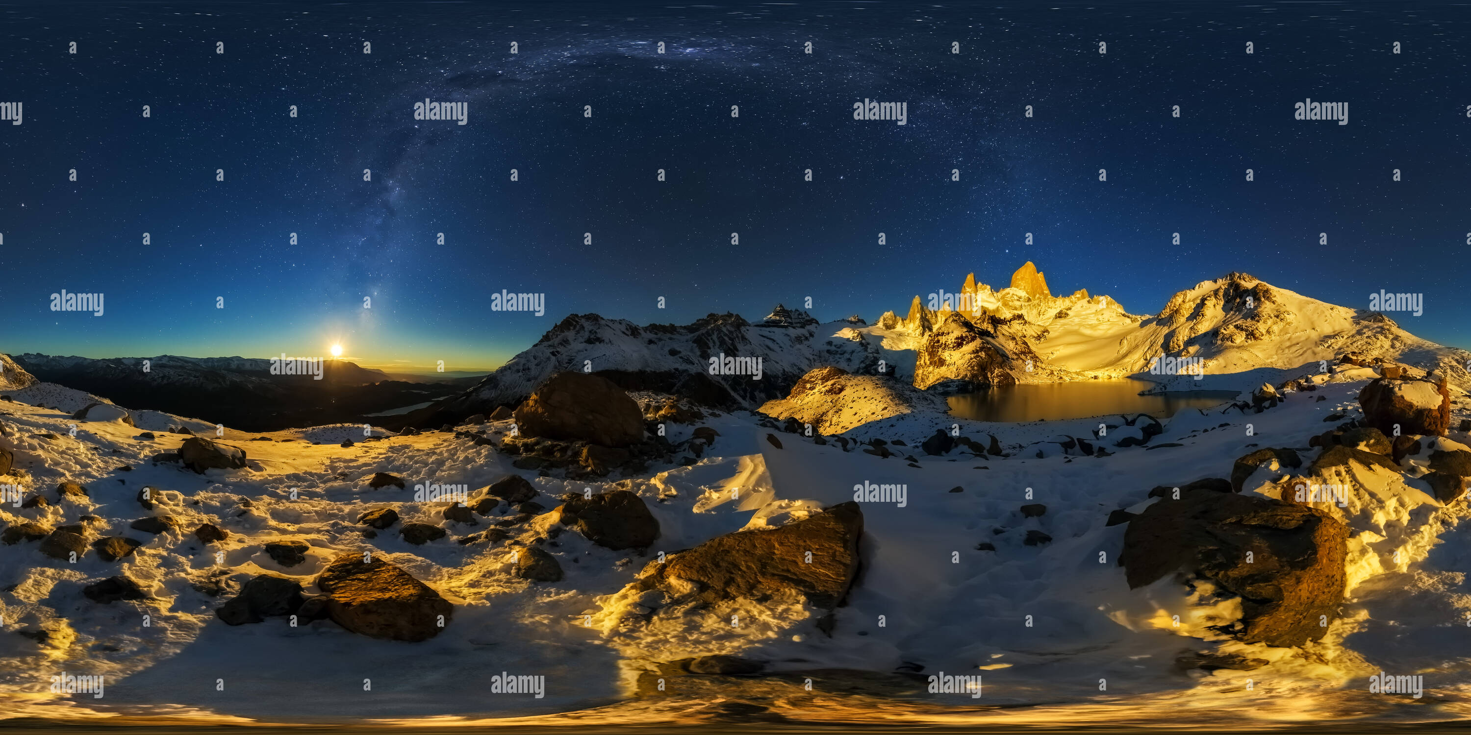 Visualizzazione panoramica a 360 gradi di Laguna de los Tres a Moon Rising