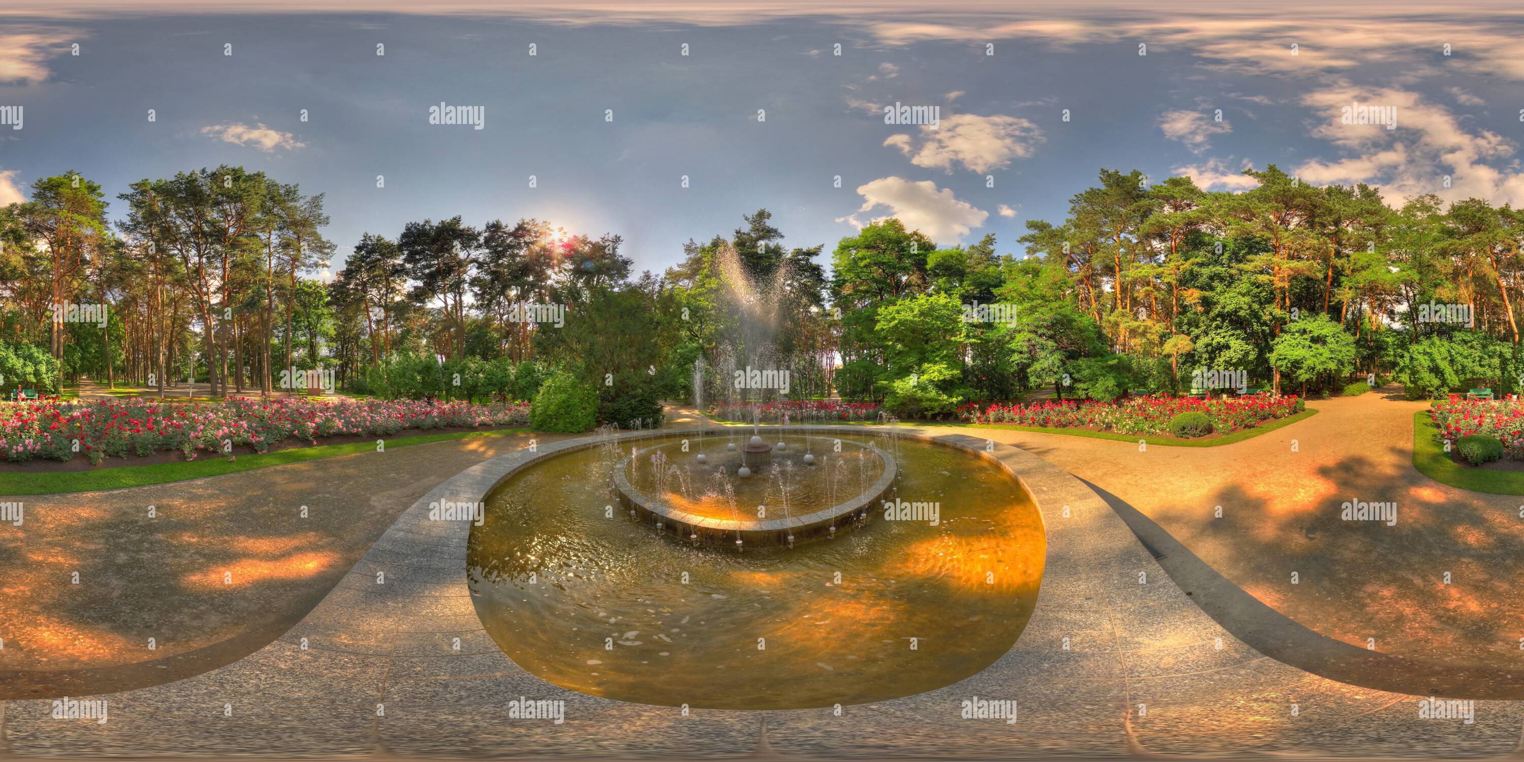 Visualizzazione panoramica a 360 gradi di Alytaus Senamiescio Skvero fontane