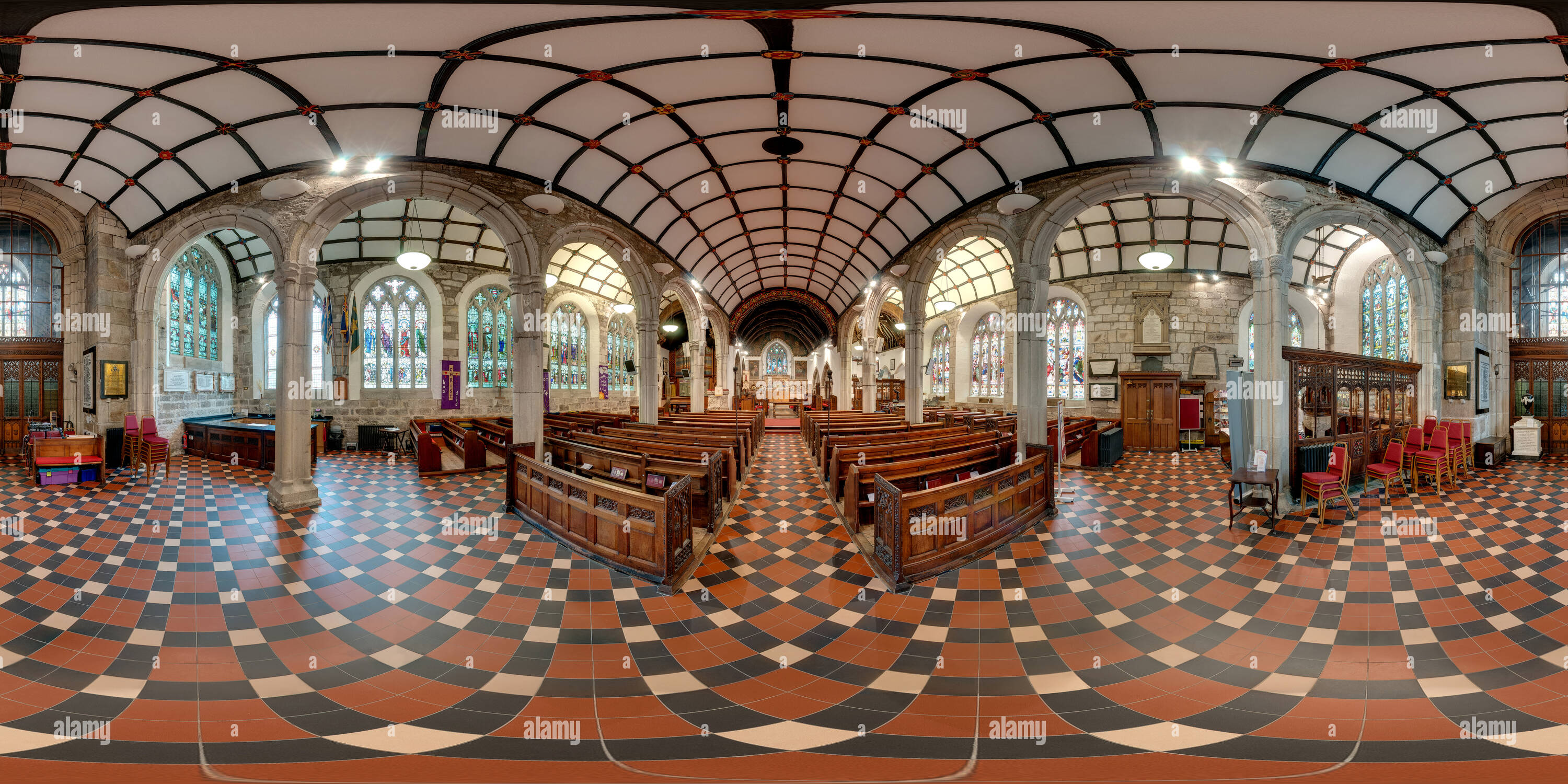 Visualizzazione panoramica a 360 gradi di Chiesa della Santa Trinità, St Austell, la navata centrale