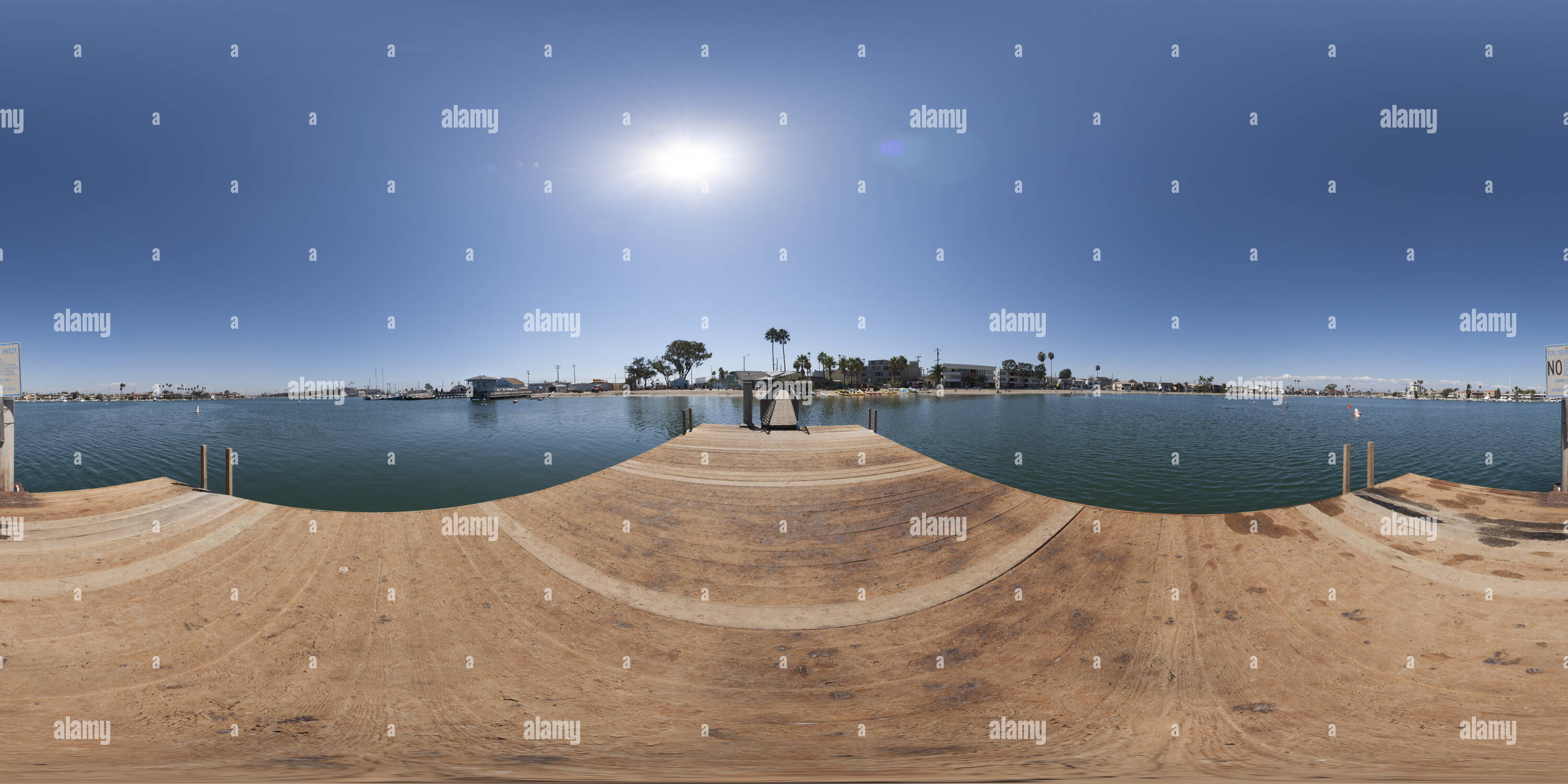 Visualizzazione panoramica a 360 gradi di Alamitos Bay