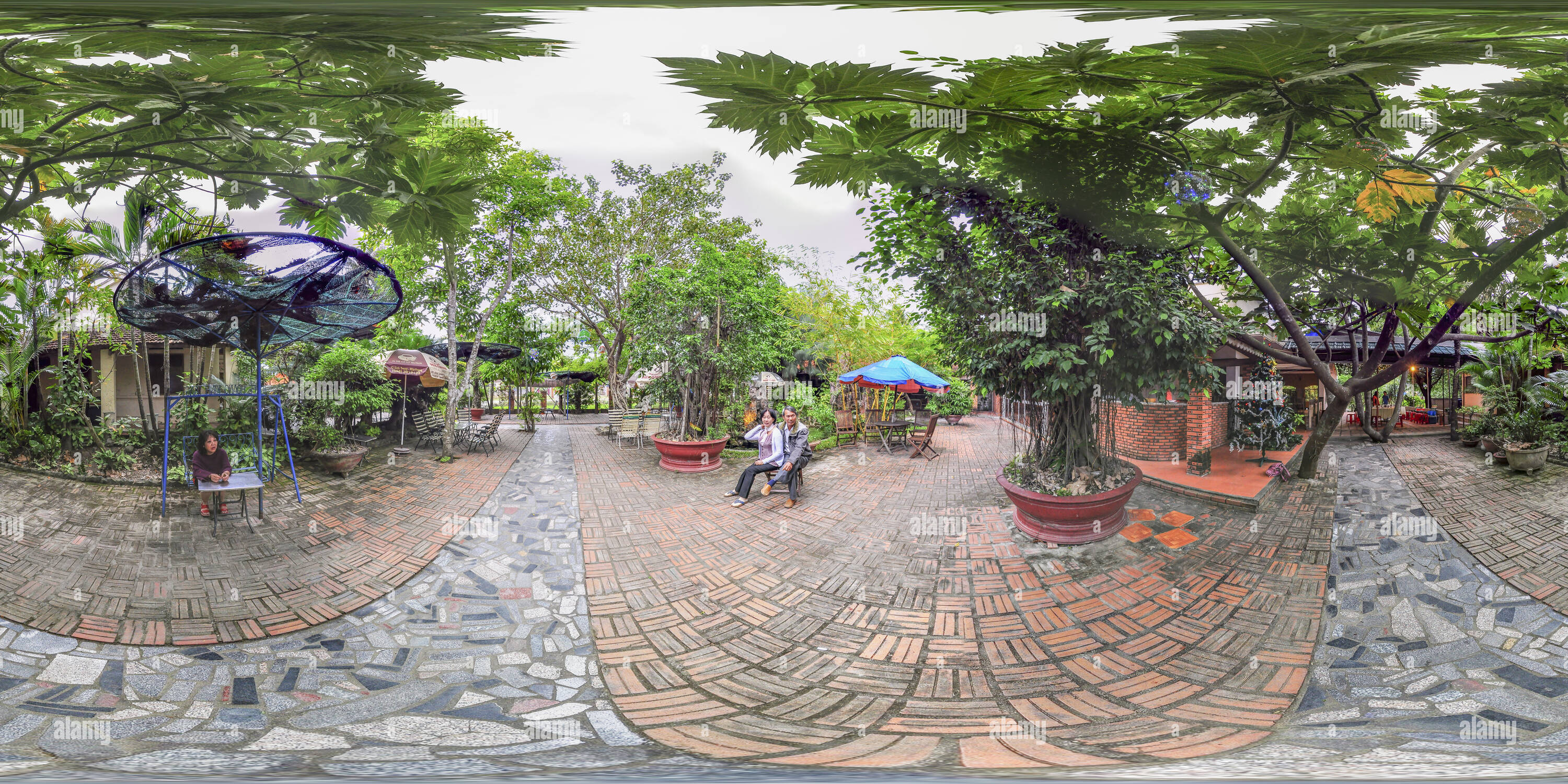 Visualizzazione panoramica a 360 gradi di Cafe Hoa Lan 2