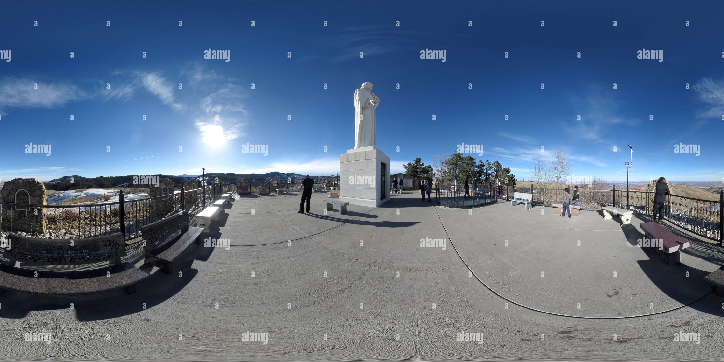 Visualizzazione panoramica a 360 gradi di Sacro Cuore di Gesù statua