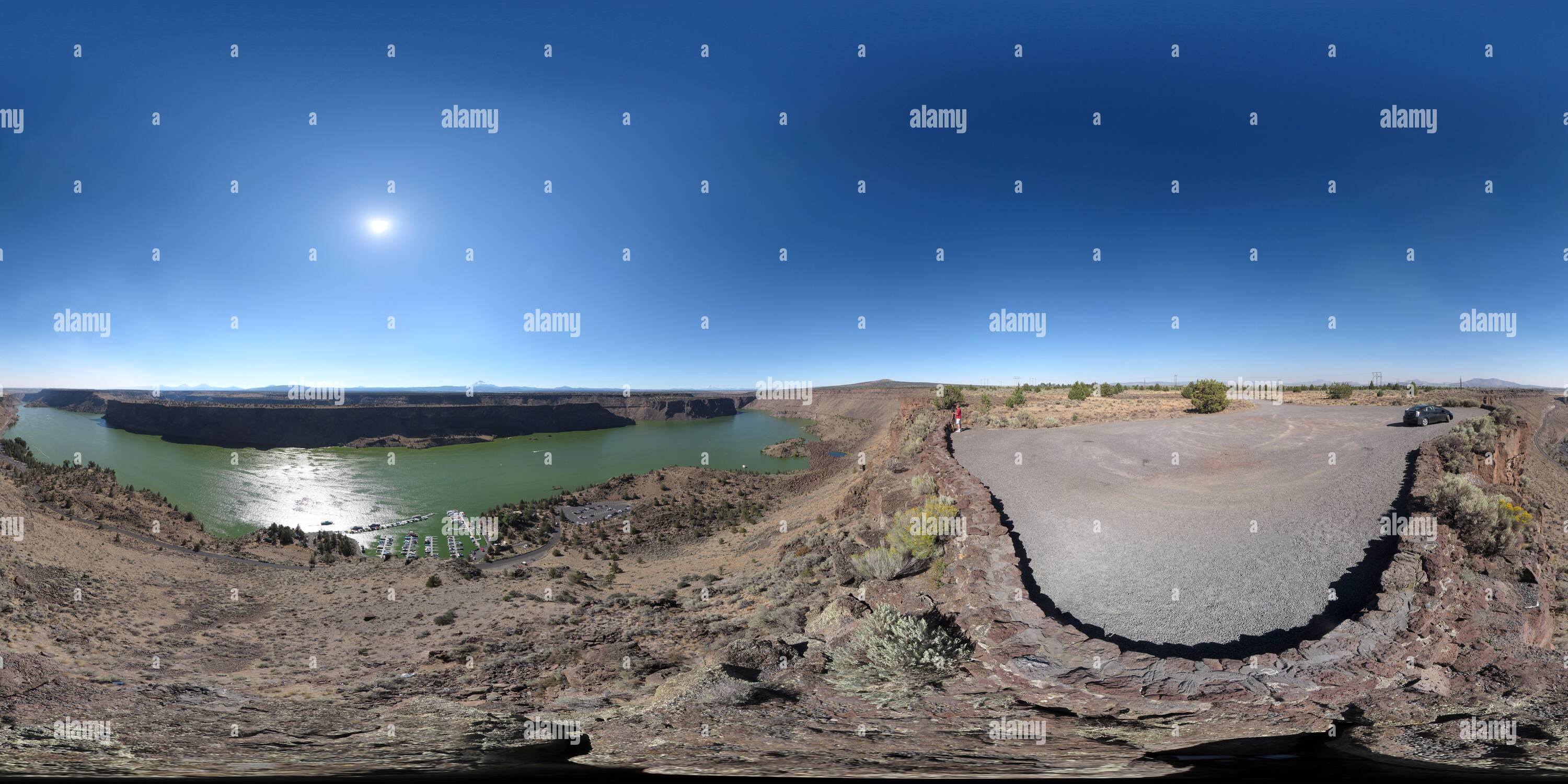 Visualizzazione panoramica a 360 gradi di Il Cove Palisades - Lago di Billy Chinook [1]