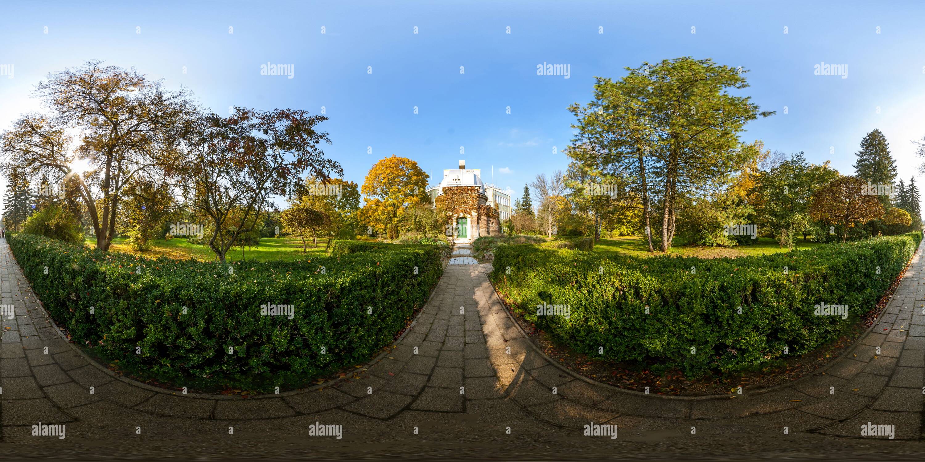 Visualizzazione panoramica a 360 gradi di Fisica solare Observatory - Giardini Botanici