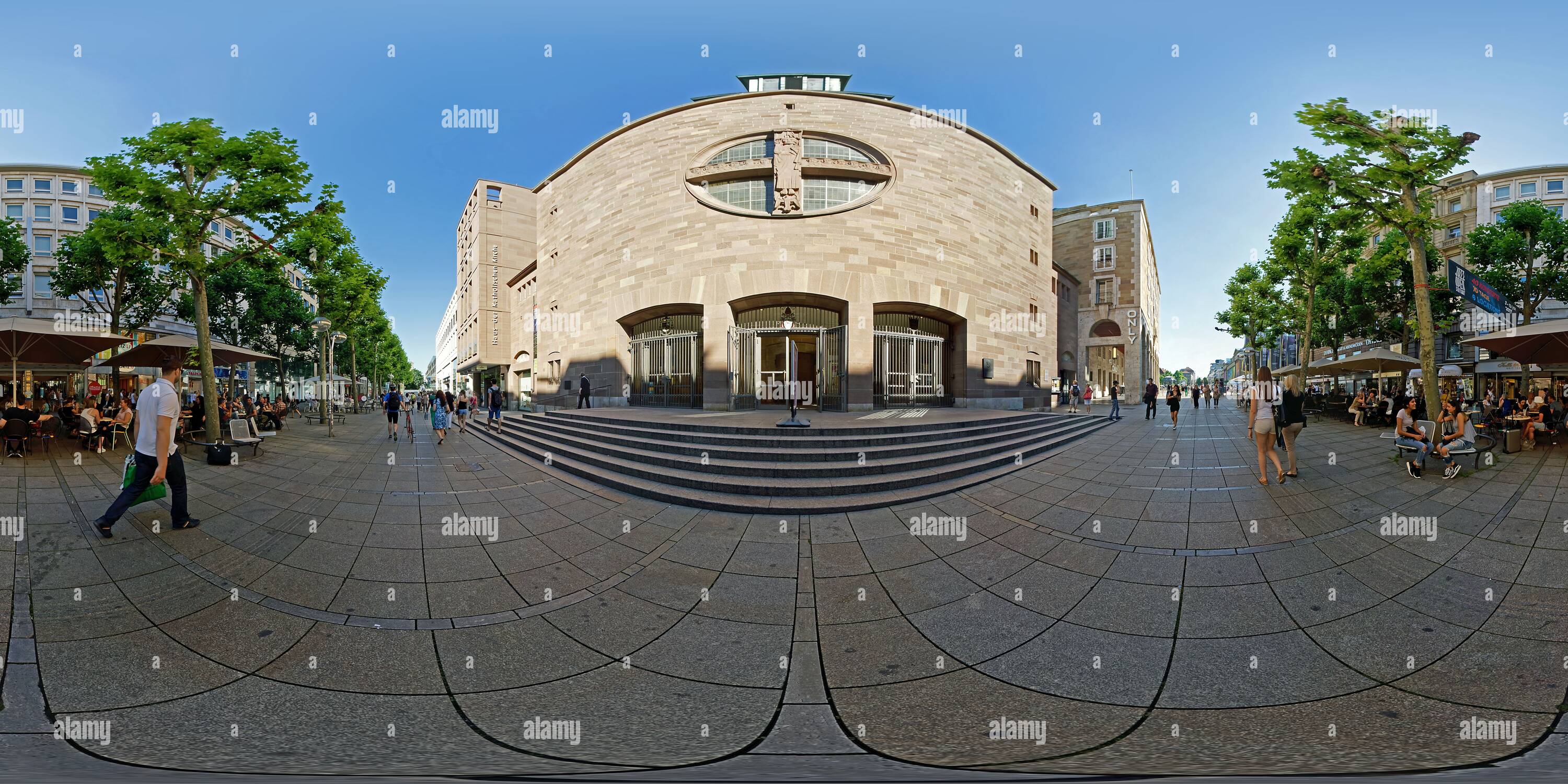 Visualizzazione panoramica a 360 gradi di Stoccarda, Cattedrale San Eberhard