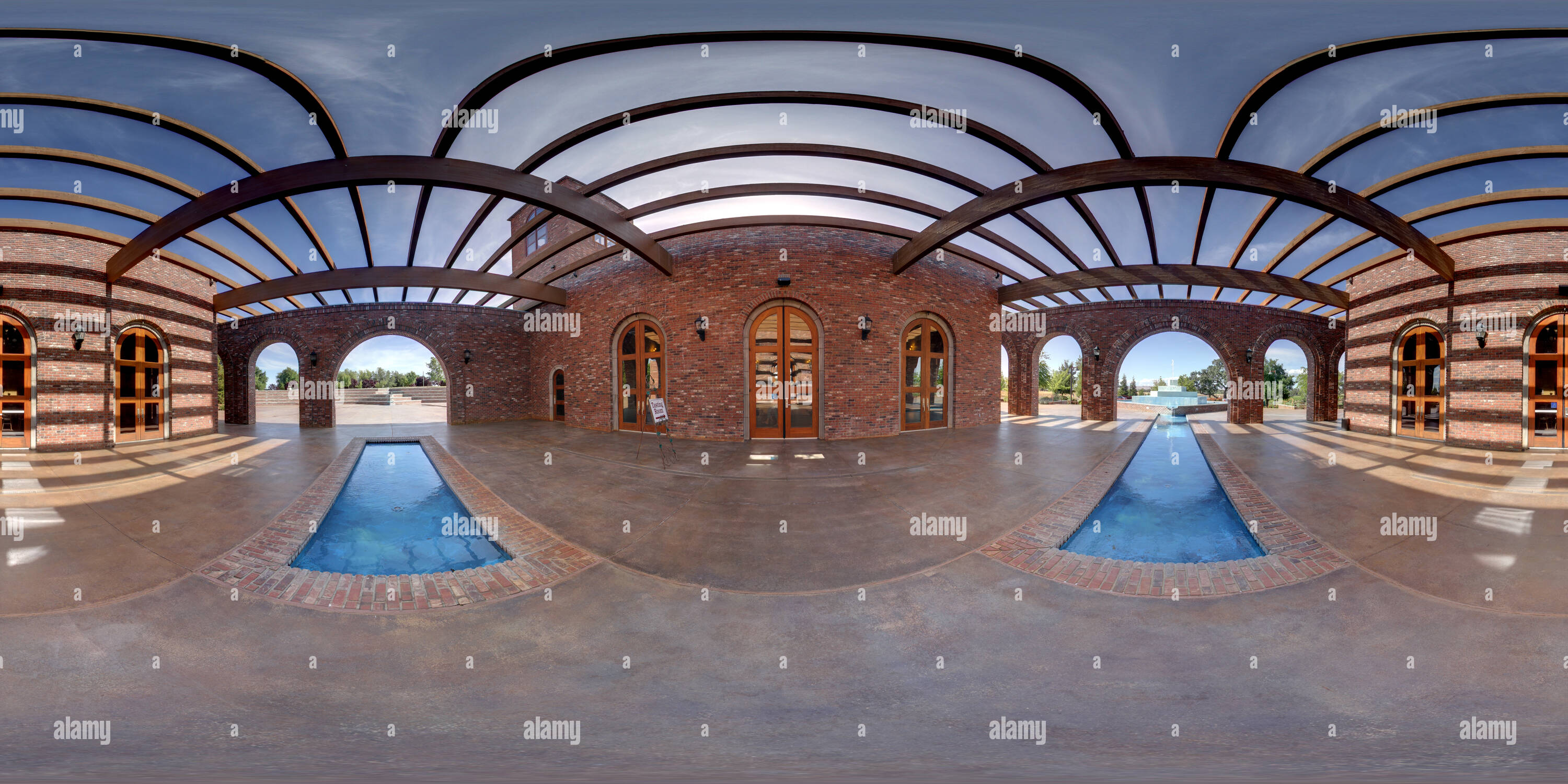 Visualizzazione panoramica a 360 gradi di Robert Hall Winery, il Paso Robles California