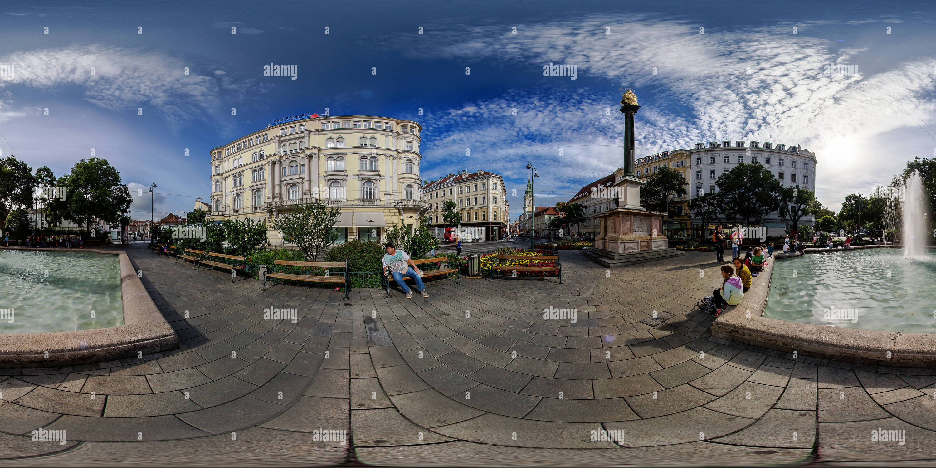 Visualizzazione panoramica a 360 gradi di Graz Graz City Tour 02