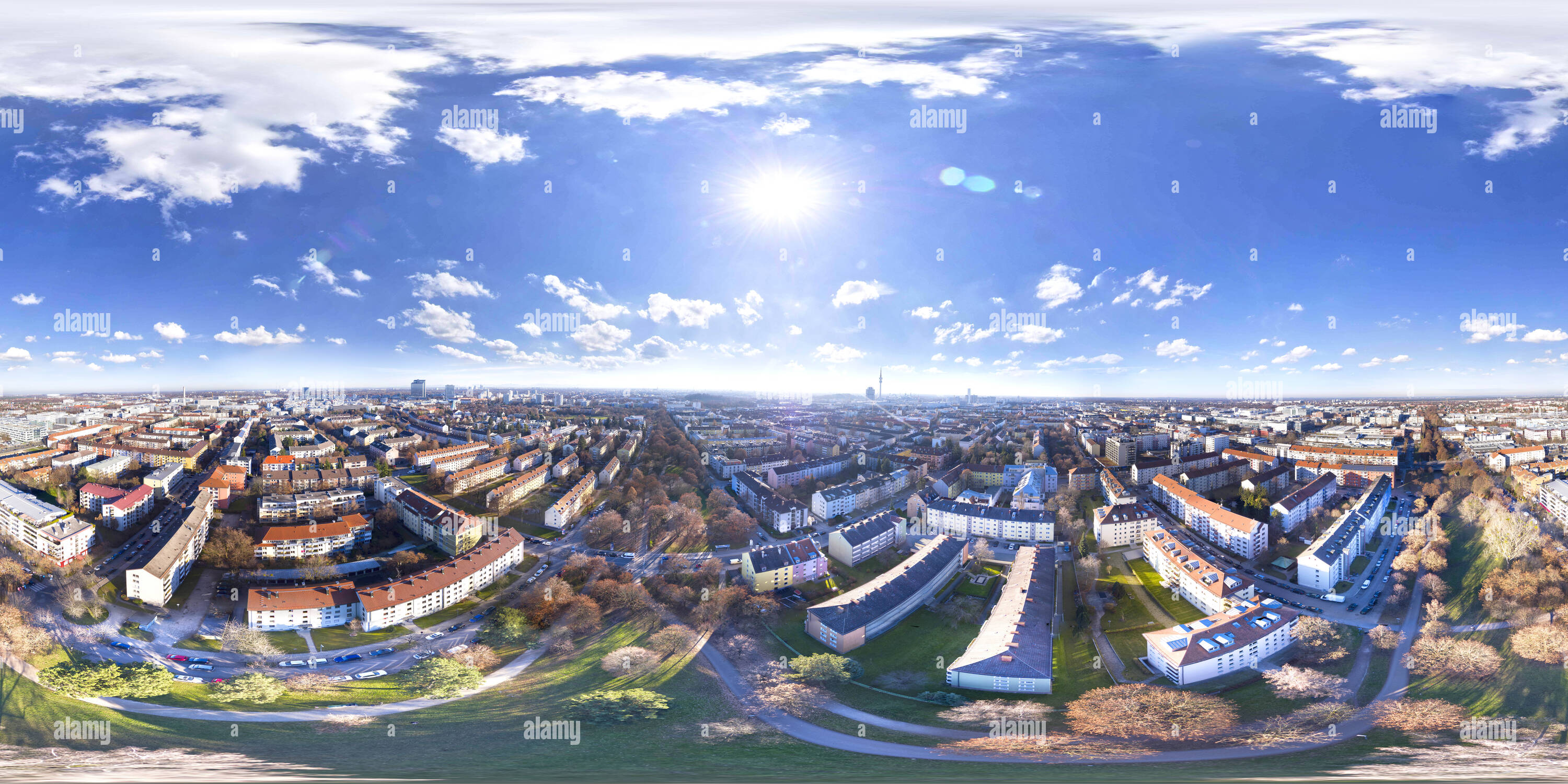 Visualizzazione panoramica a 360 gradi di Milberthofen un quartiere di Monaco di Baviera, Dec 2016, Vista Aerea