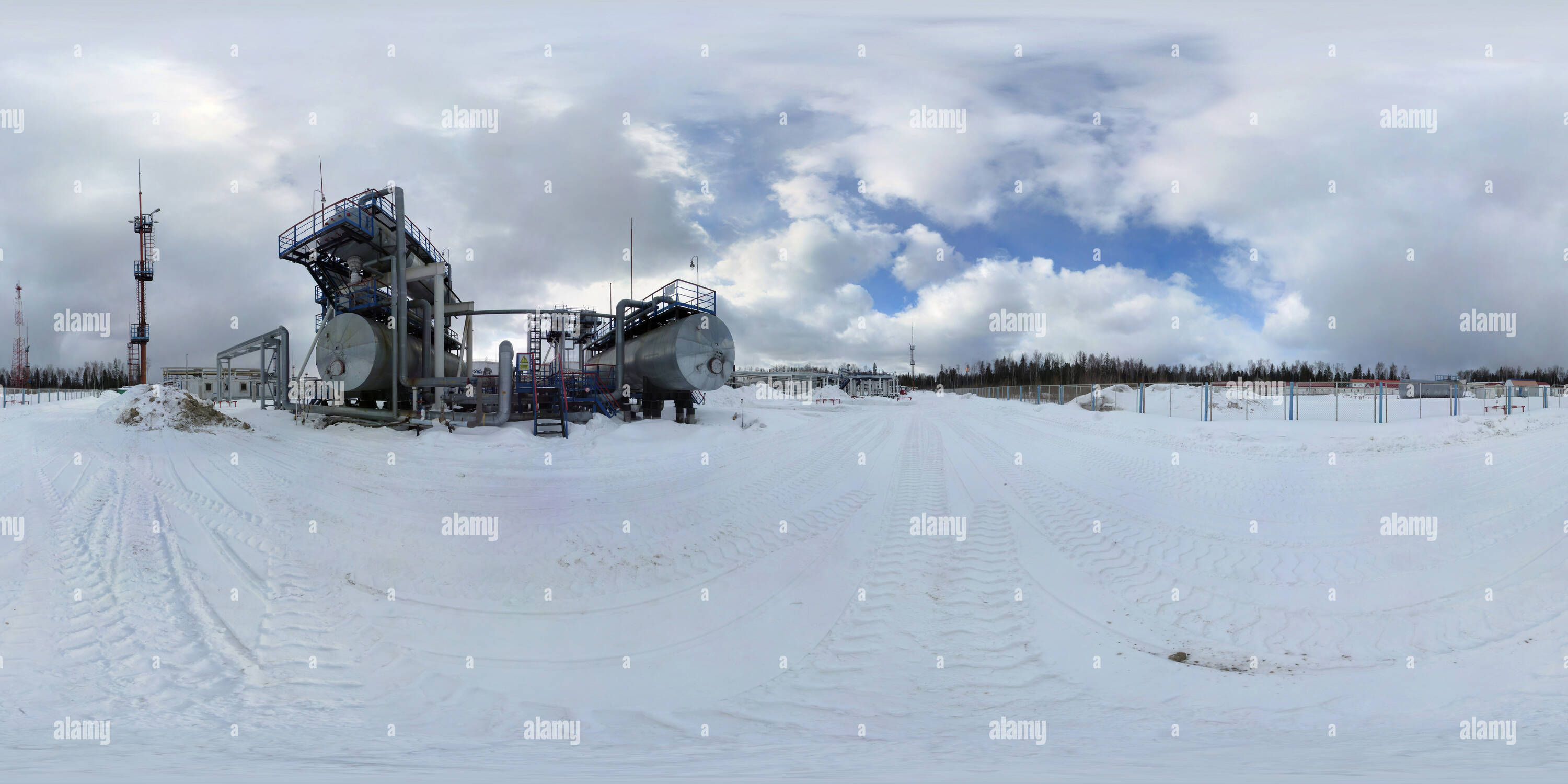 Visualizzazione panoramica a 360 gradi di Нижняя Шапша 3