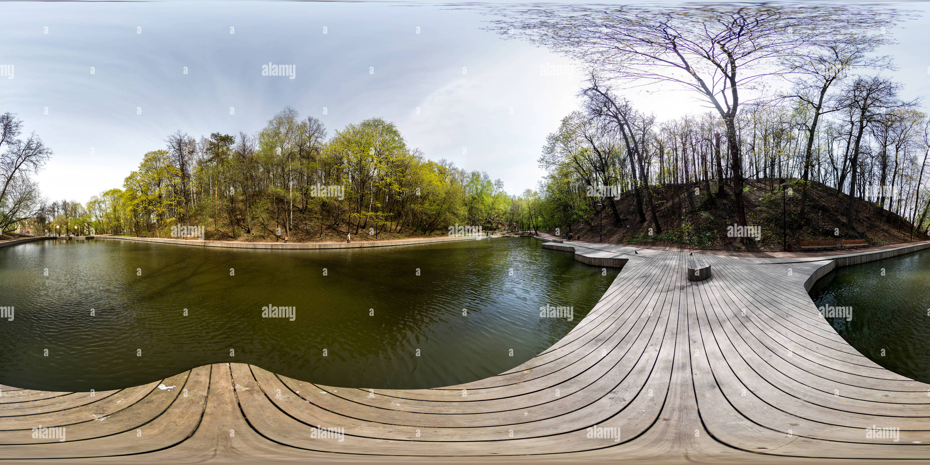 Visualizzazione panoramica a 360 gradi di Il laghetto Andreyevsky