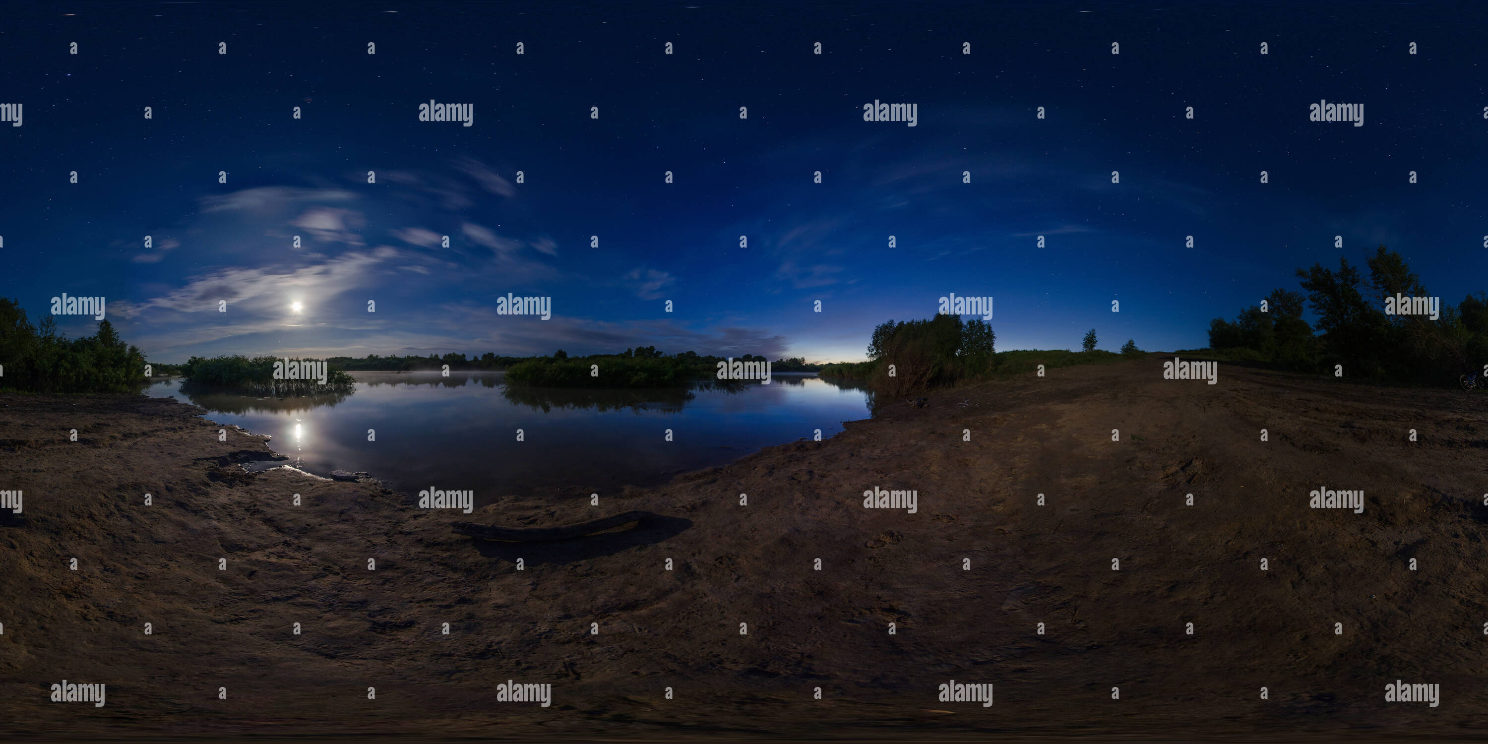 Visualizzazione panoramica a 360 gradi di Notte di Luna su Ishim