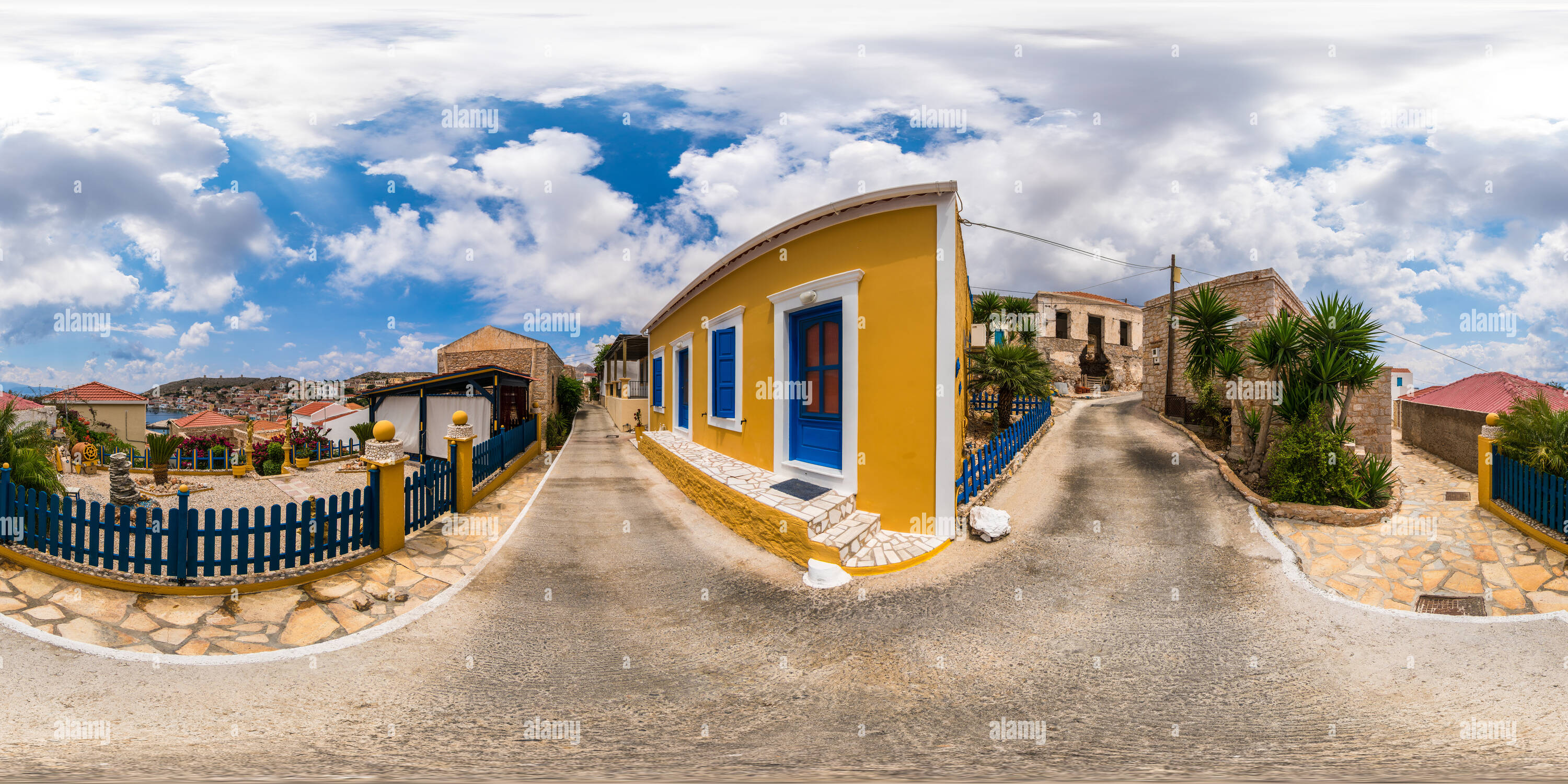 Visualizzazione panoramica a 360 gradi di Le strade dell'isola di Chalki, Rodi