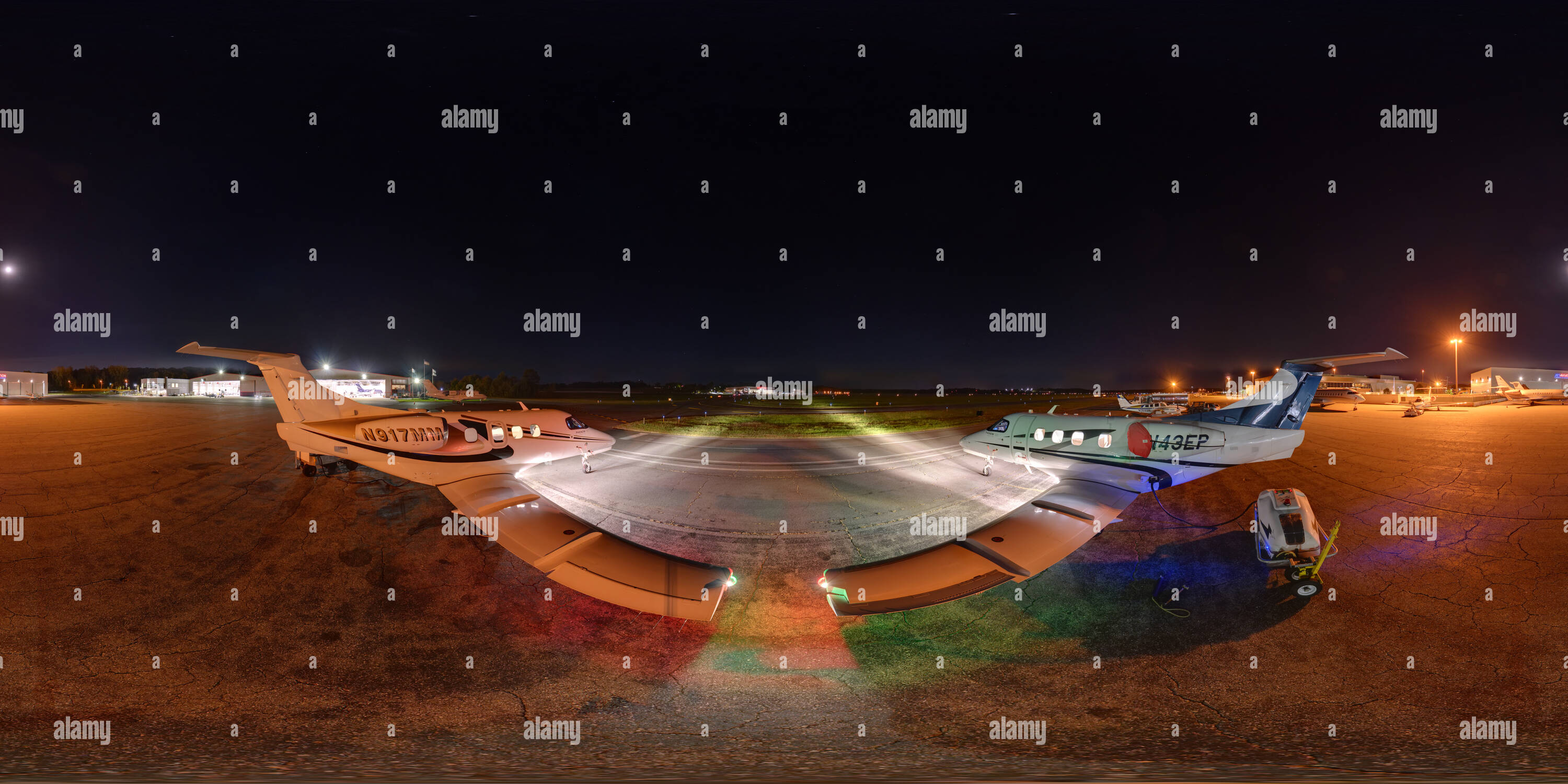 Visualizzazione panoramica a 360 gradi di LoPresti Boombeam HID luci di atterraggio sul Phenom 100 A