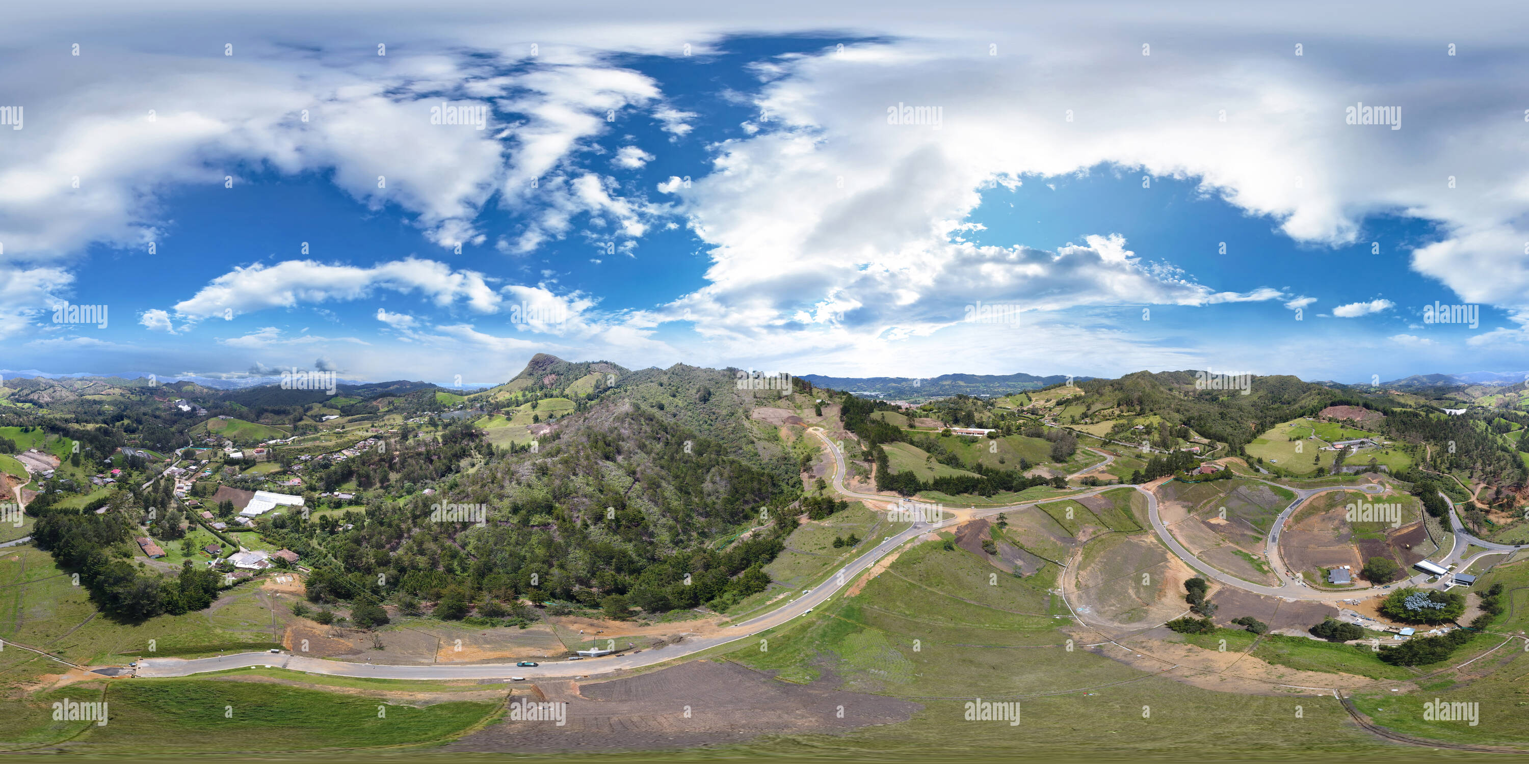 Visualizzazione panoramica a 360 gradi di Ville del Campo - La Ceja