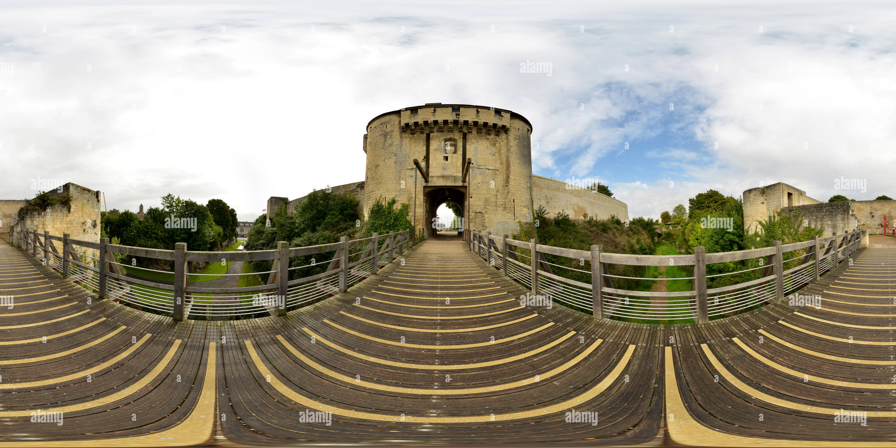 Visualizzazione panoramica a 360 gradi di Pont-levis-Porte des Champs - Château de Caen (14)fr